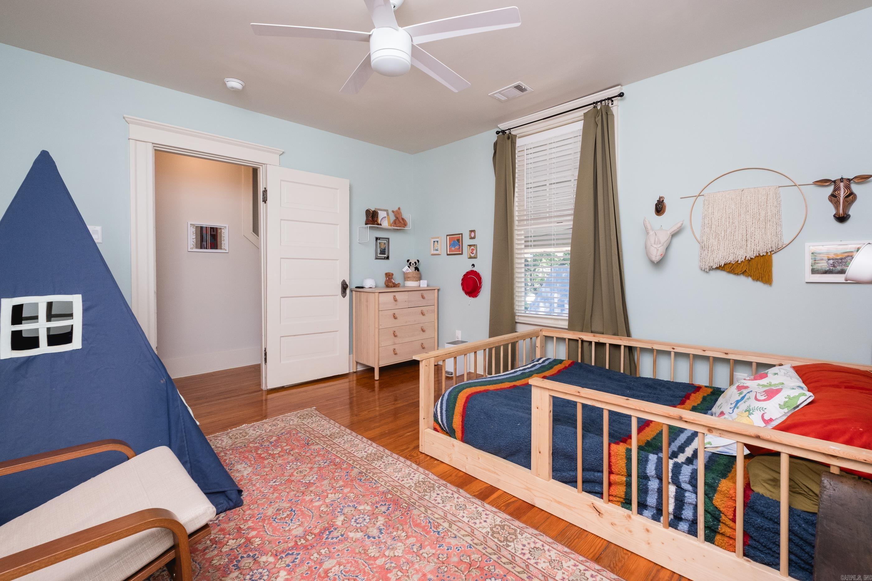 CENTENNIAL - Residential