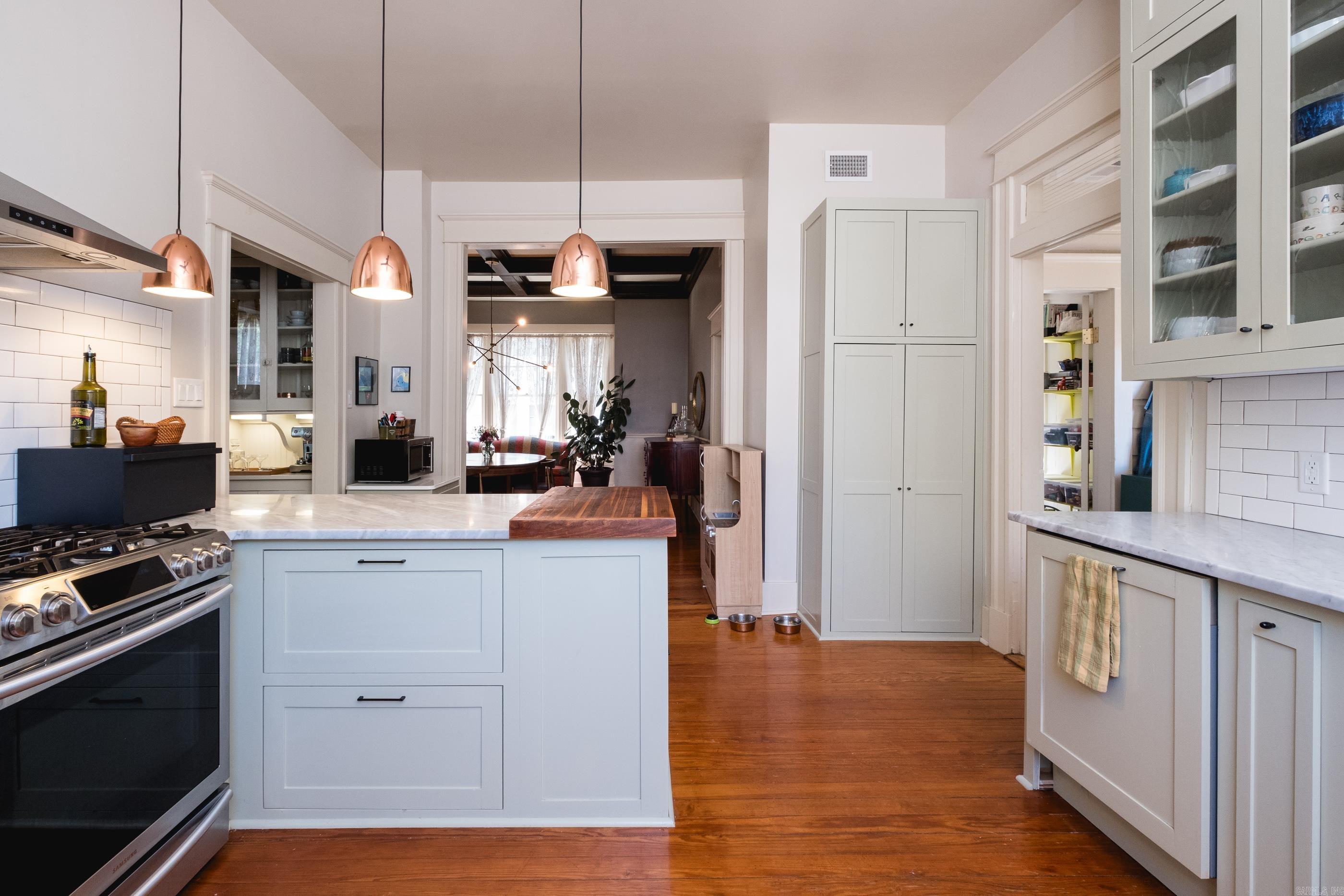 CENTENNIAL - Residential