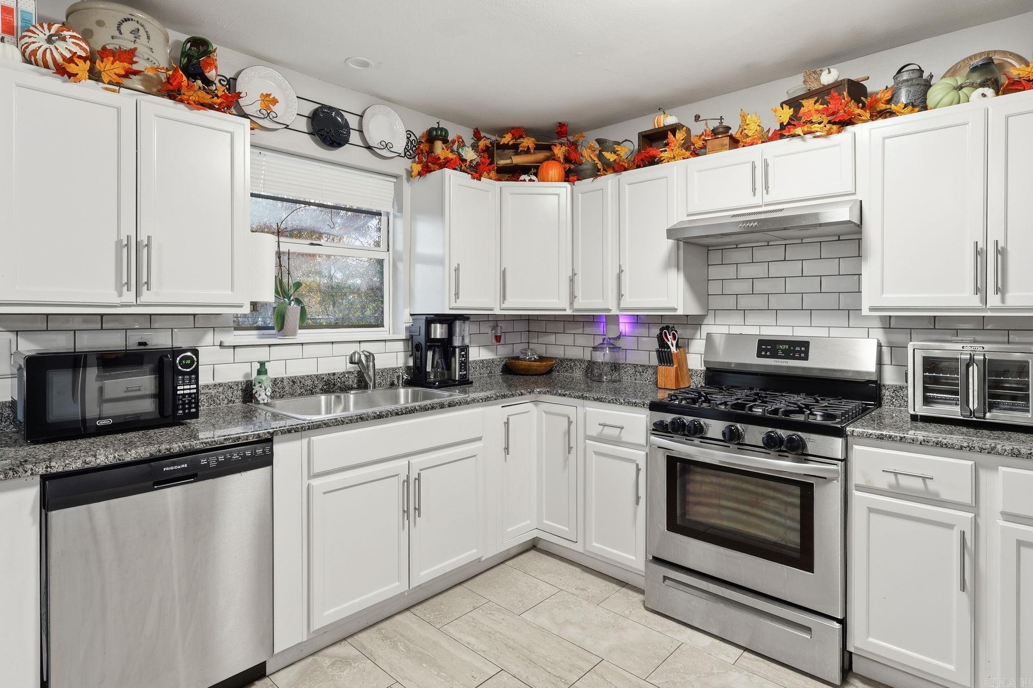 VALLEY VIEW - Residential