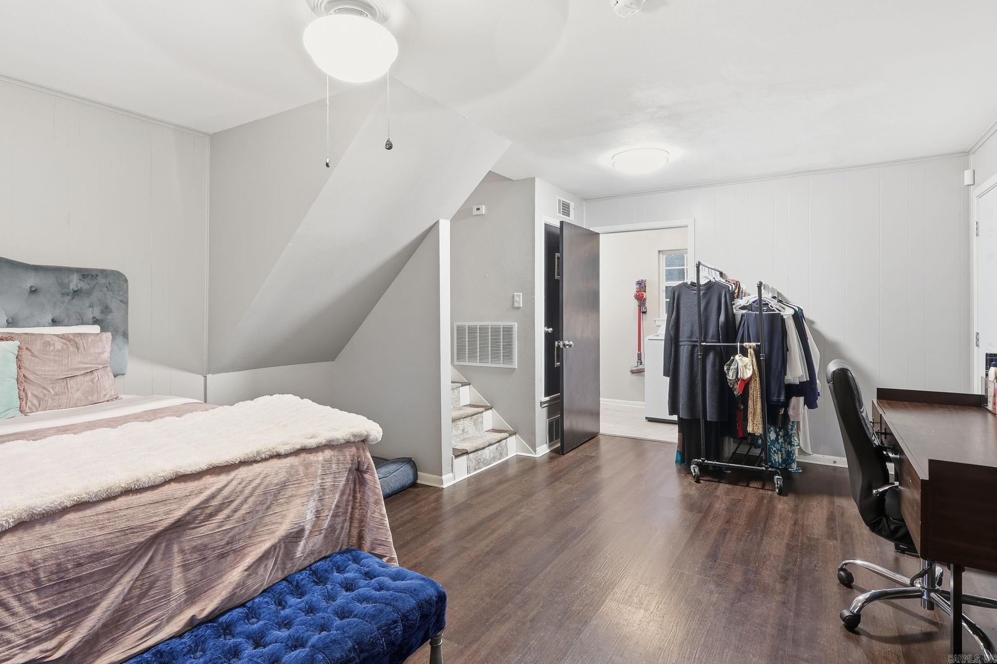 VALLEY VIEW - Residential