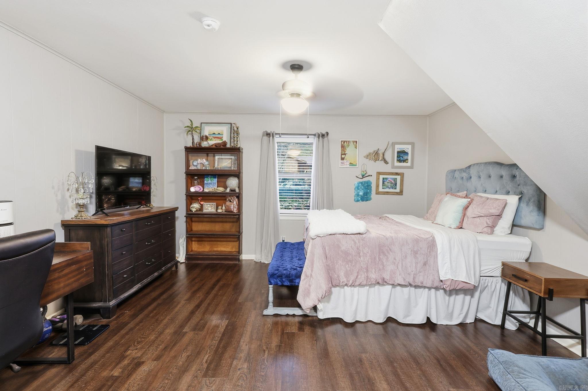 VALLEY VIEW - Residential