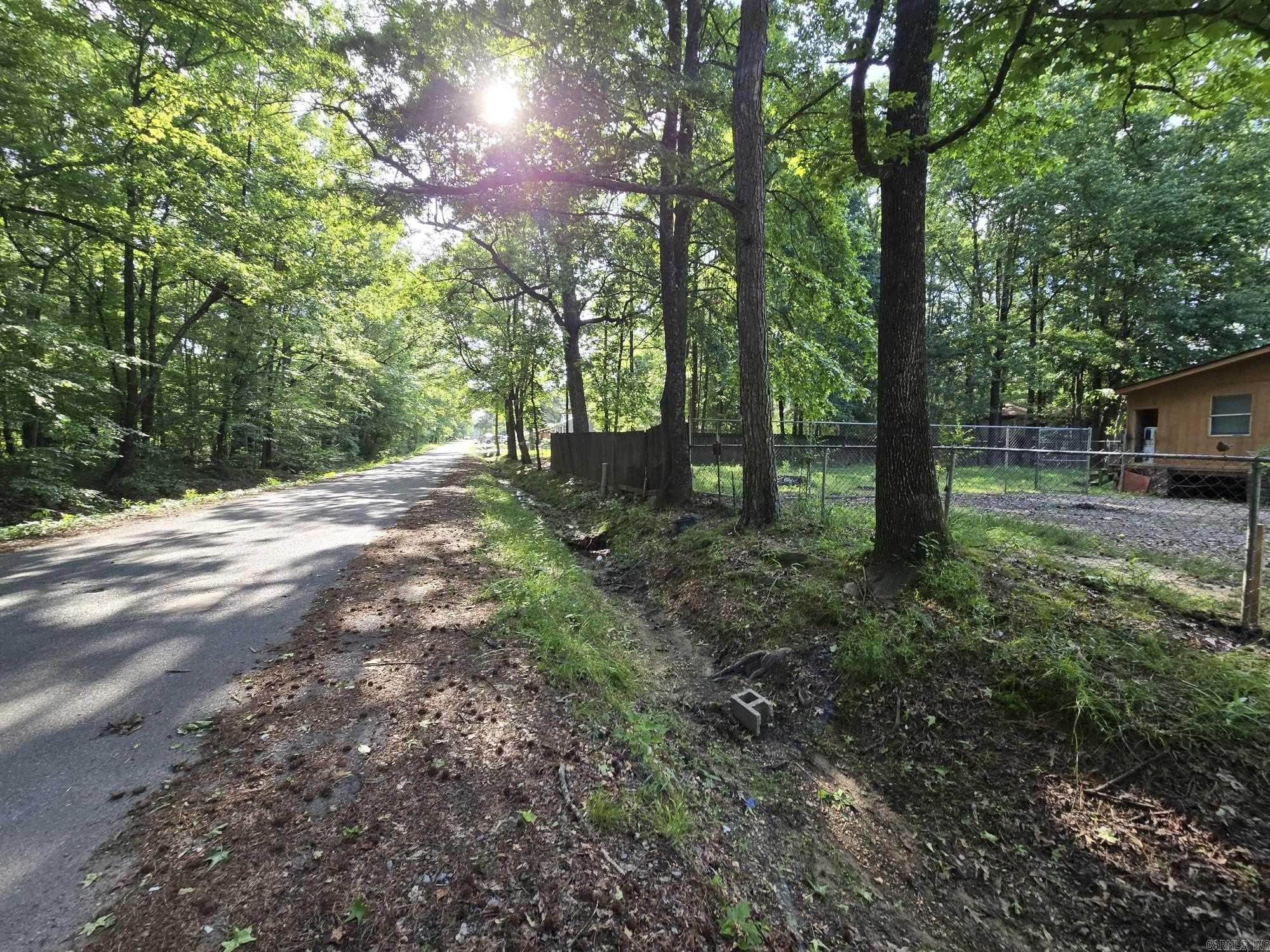 HENRYS - Residential