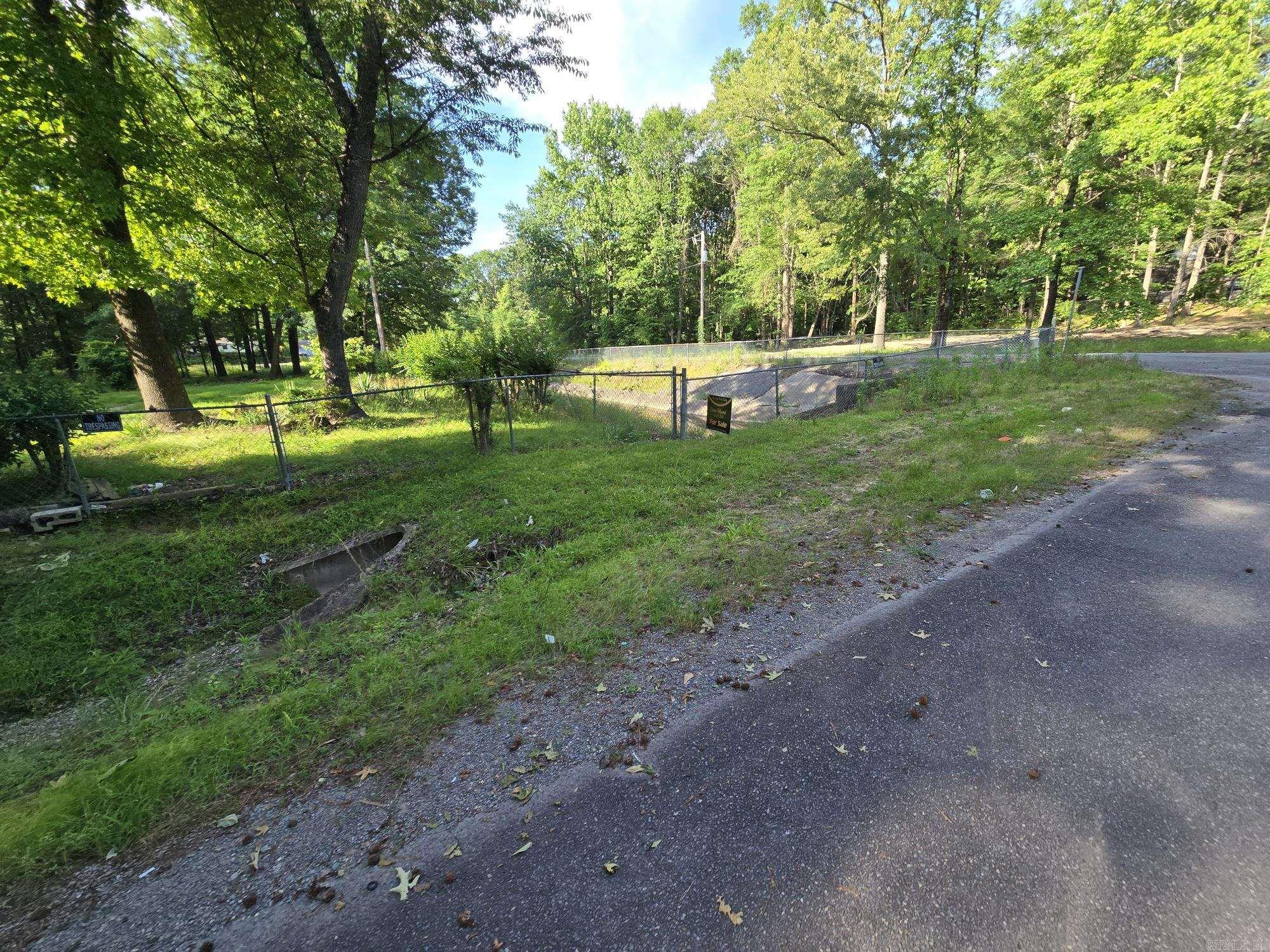 HENRYS - Residential