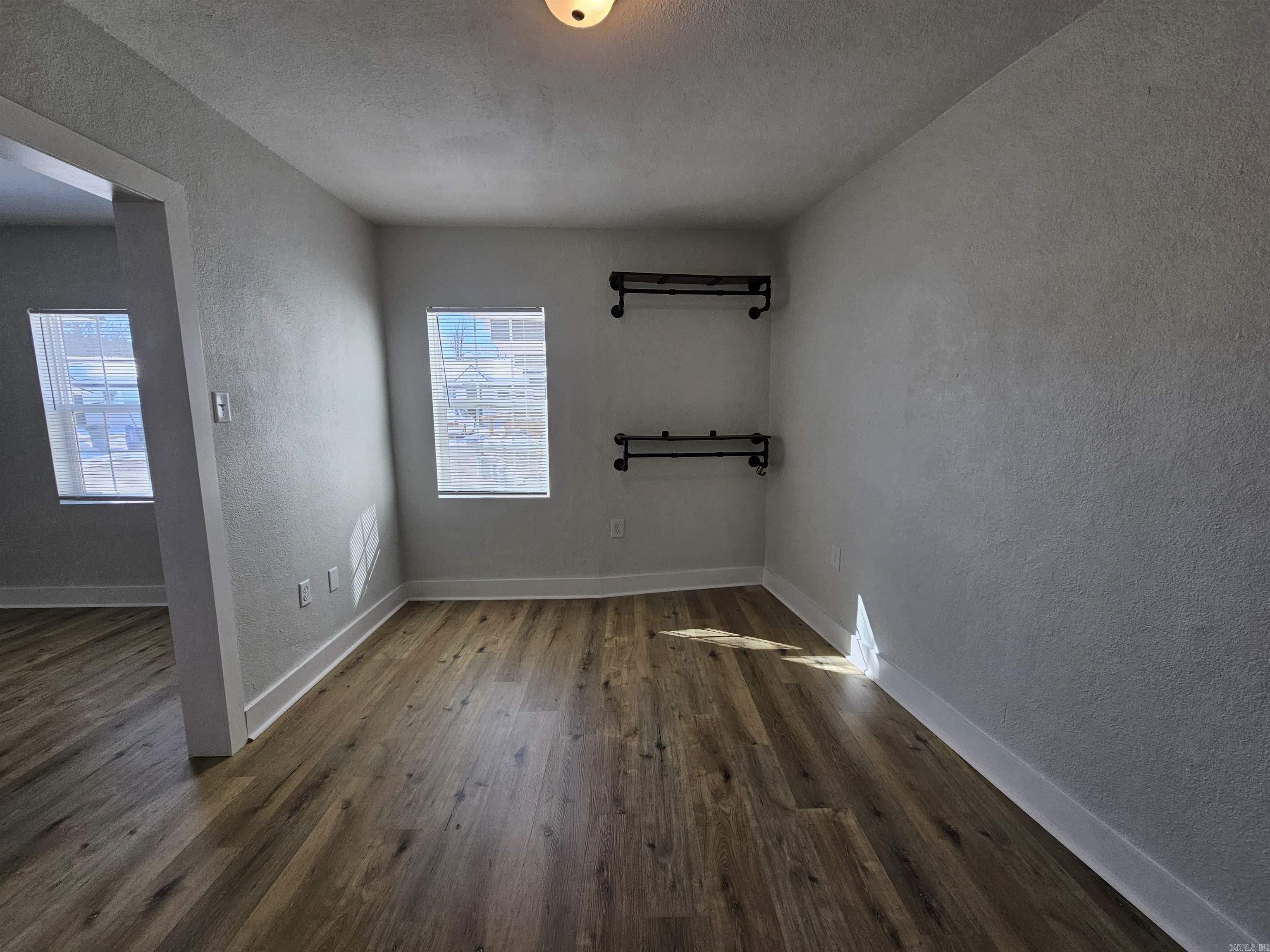 HSR BLK - Residential Income