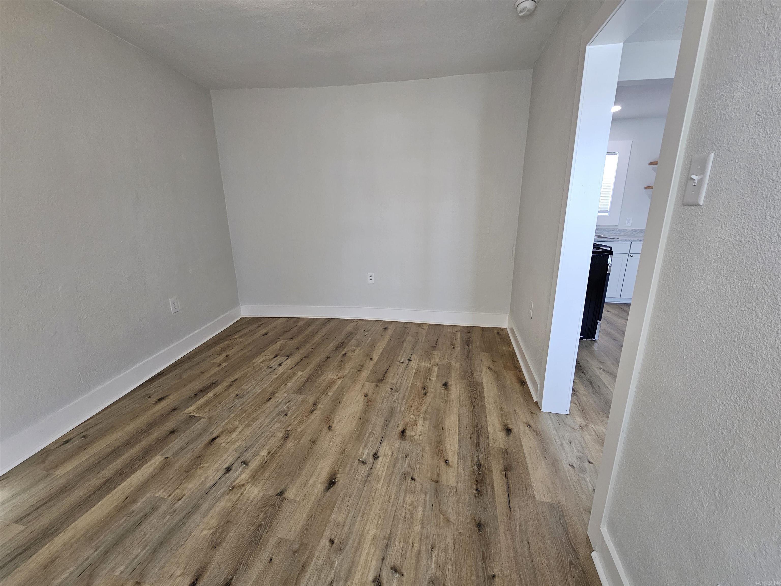 HSR BLK - Residential Income
