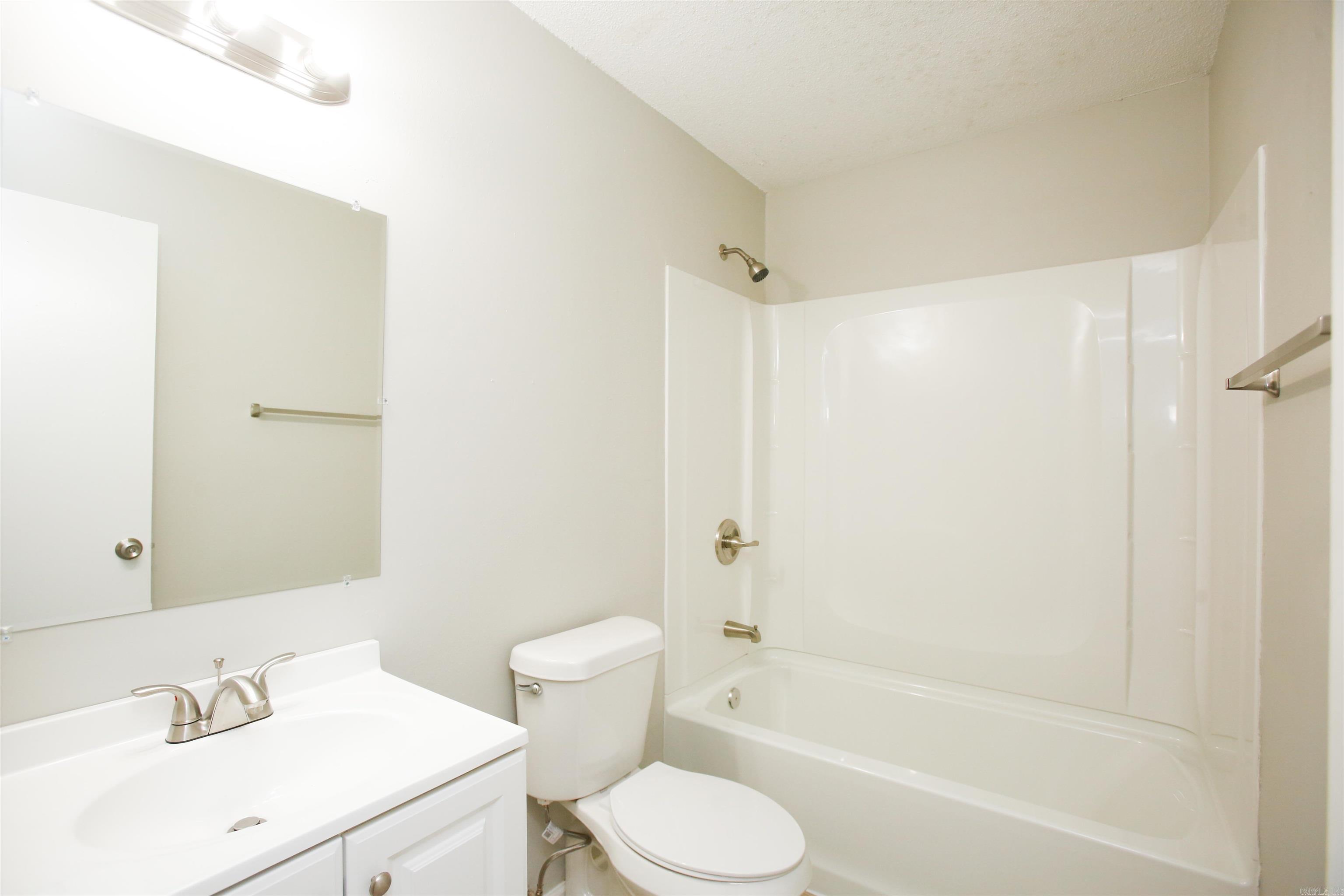 Barrow John 2L - Residential Lease