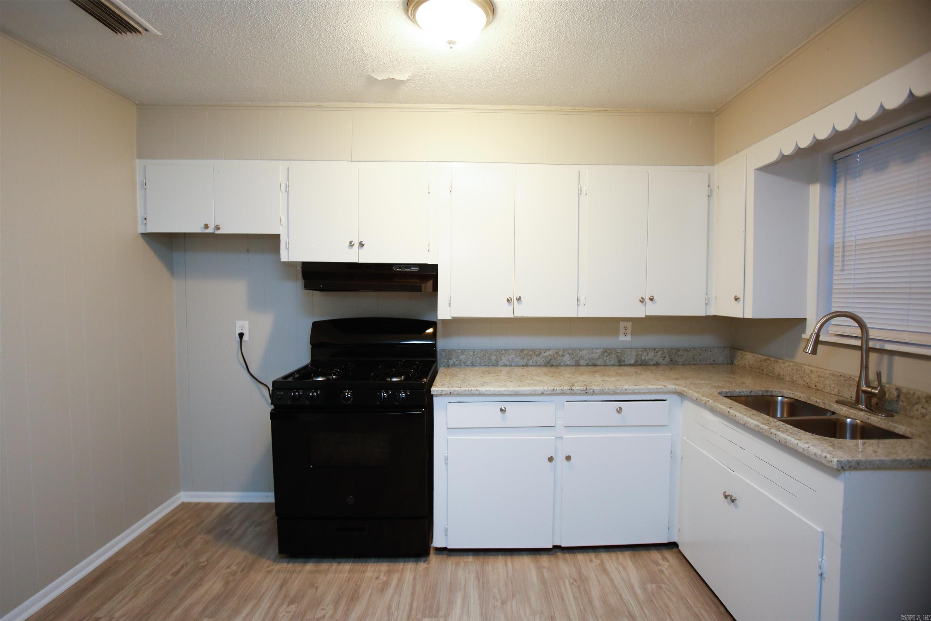 Barrow John 2L - Residential Lease