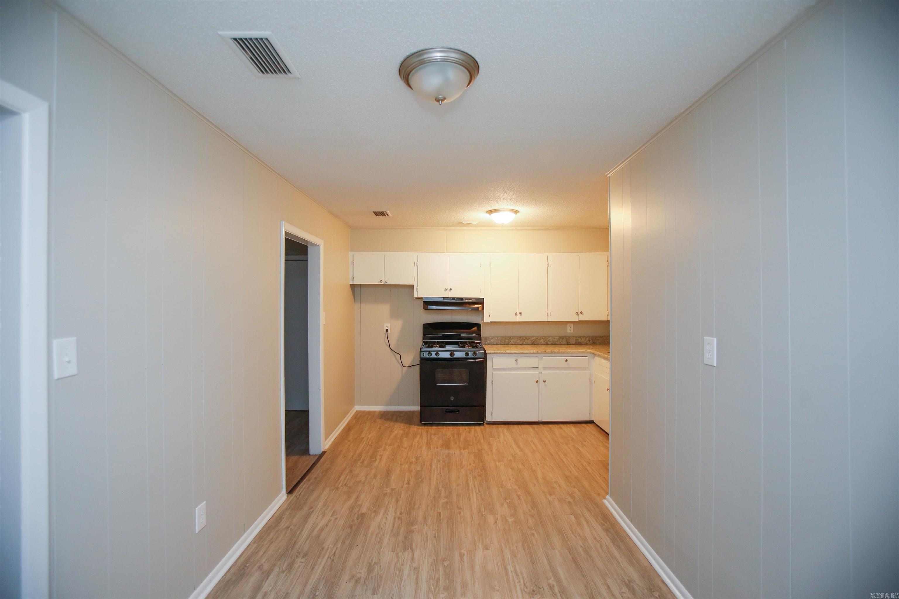 Barrow John 2L - Residential Lease