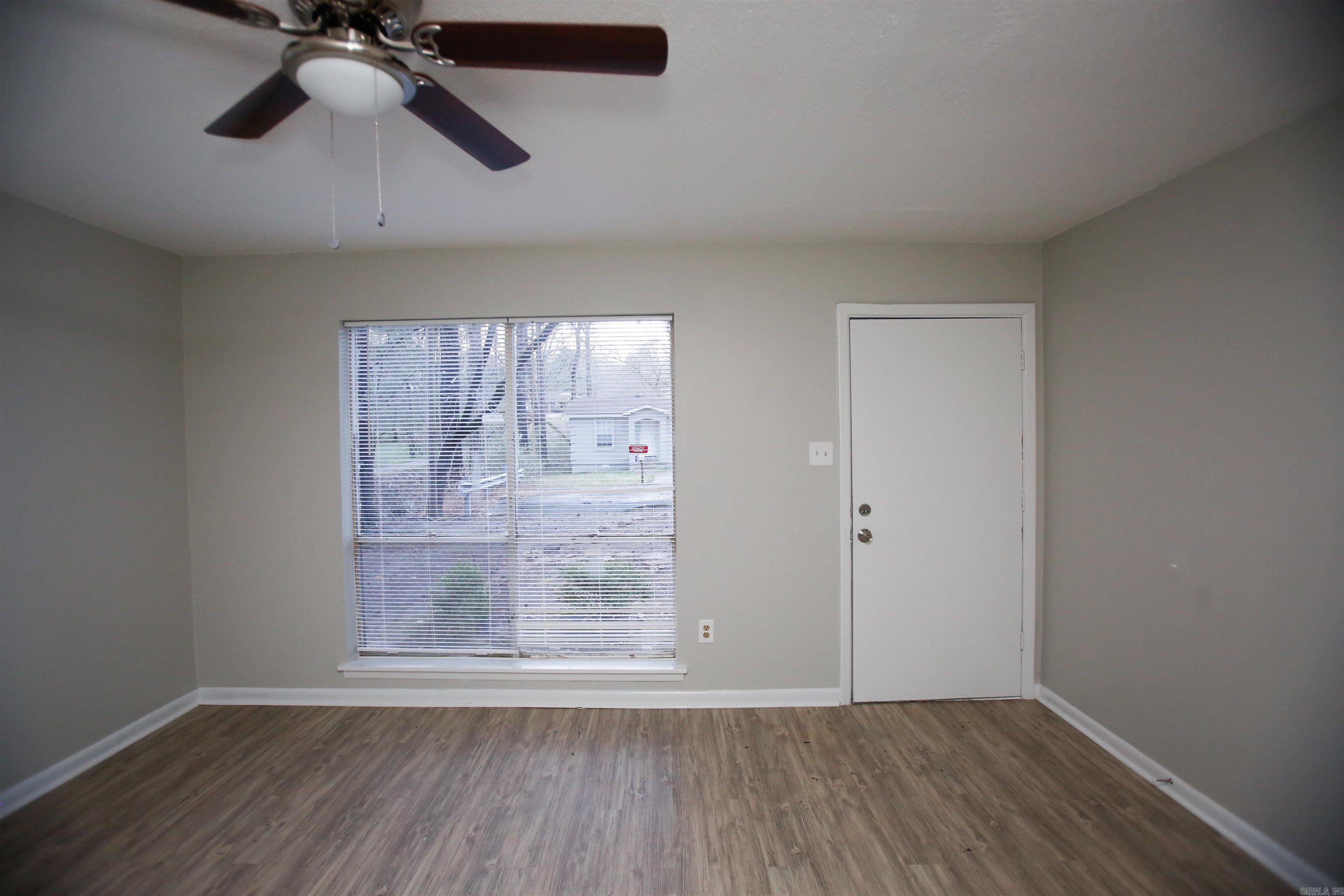Barrow John 2L - Residential Lease