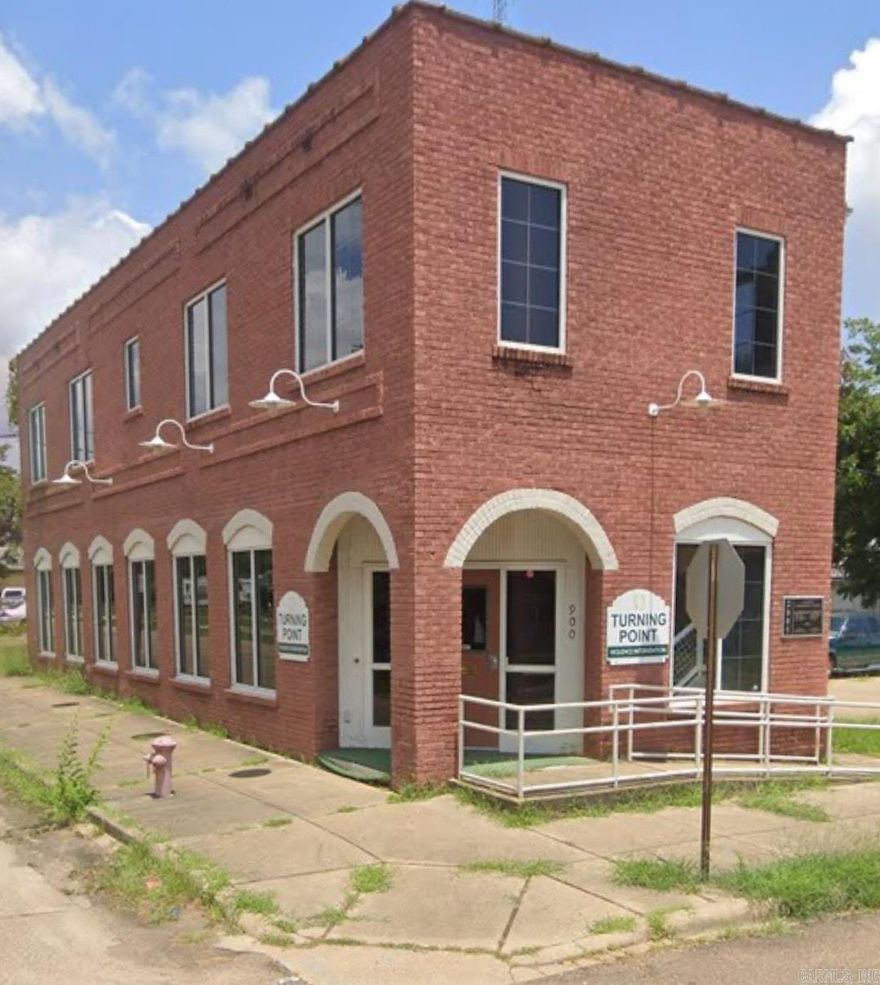 This 2-story commercial building is a prime opportunity for investors or business owners looking to renovate and create a space tailored to their needs. This property offers a solid foundation and excellent potential for growth.