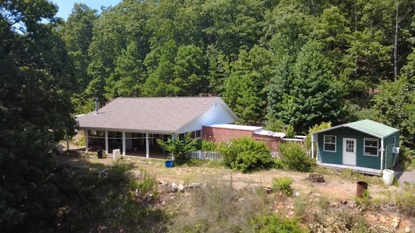 219 SHANENDOAH, MENA, AR 71953 - Image dceefb79aa950cdbb67eb2beabe23a5d/35482469