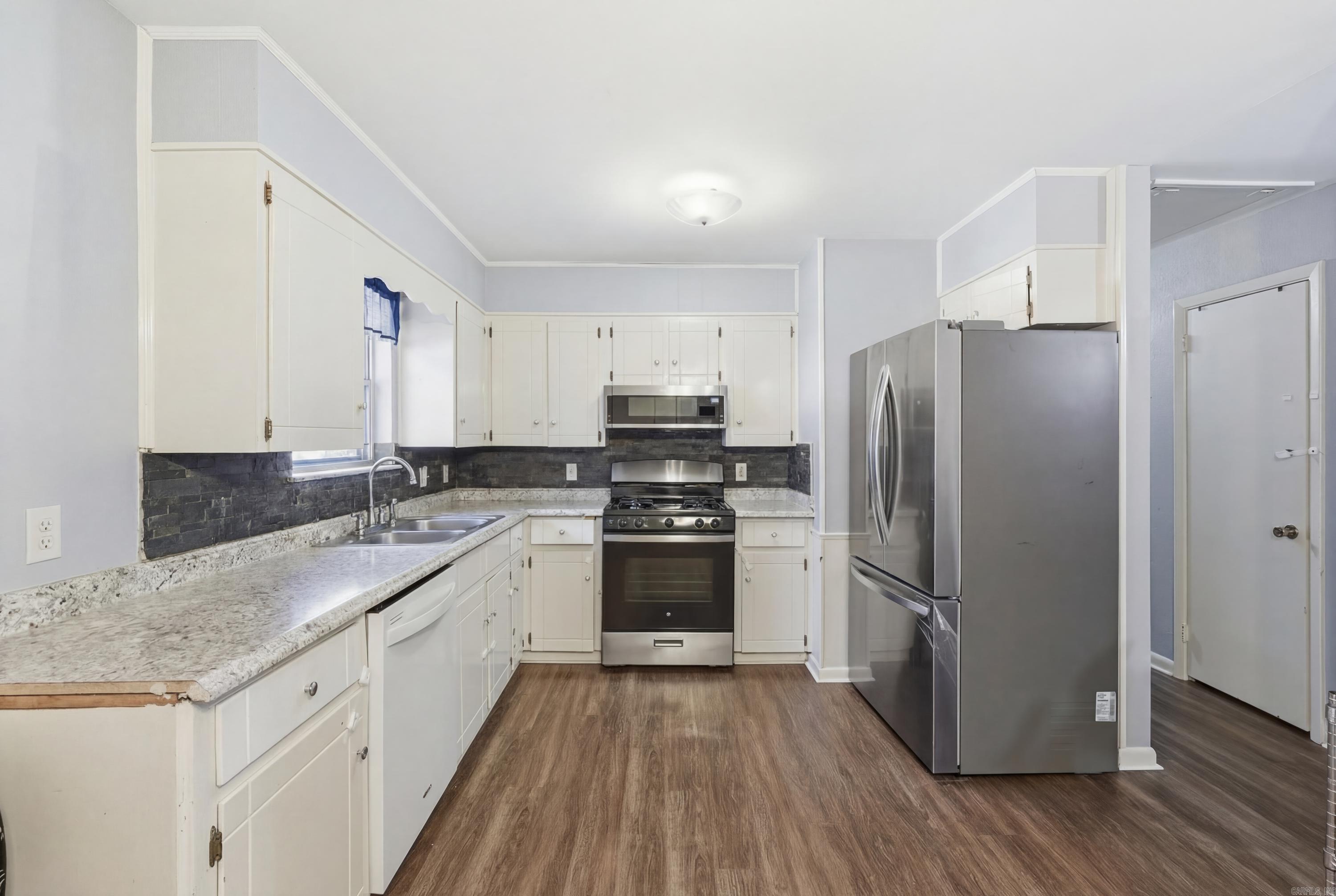 SHANNON HILLS - Residential