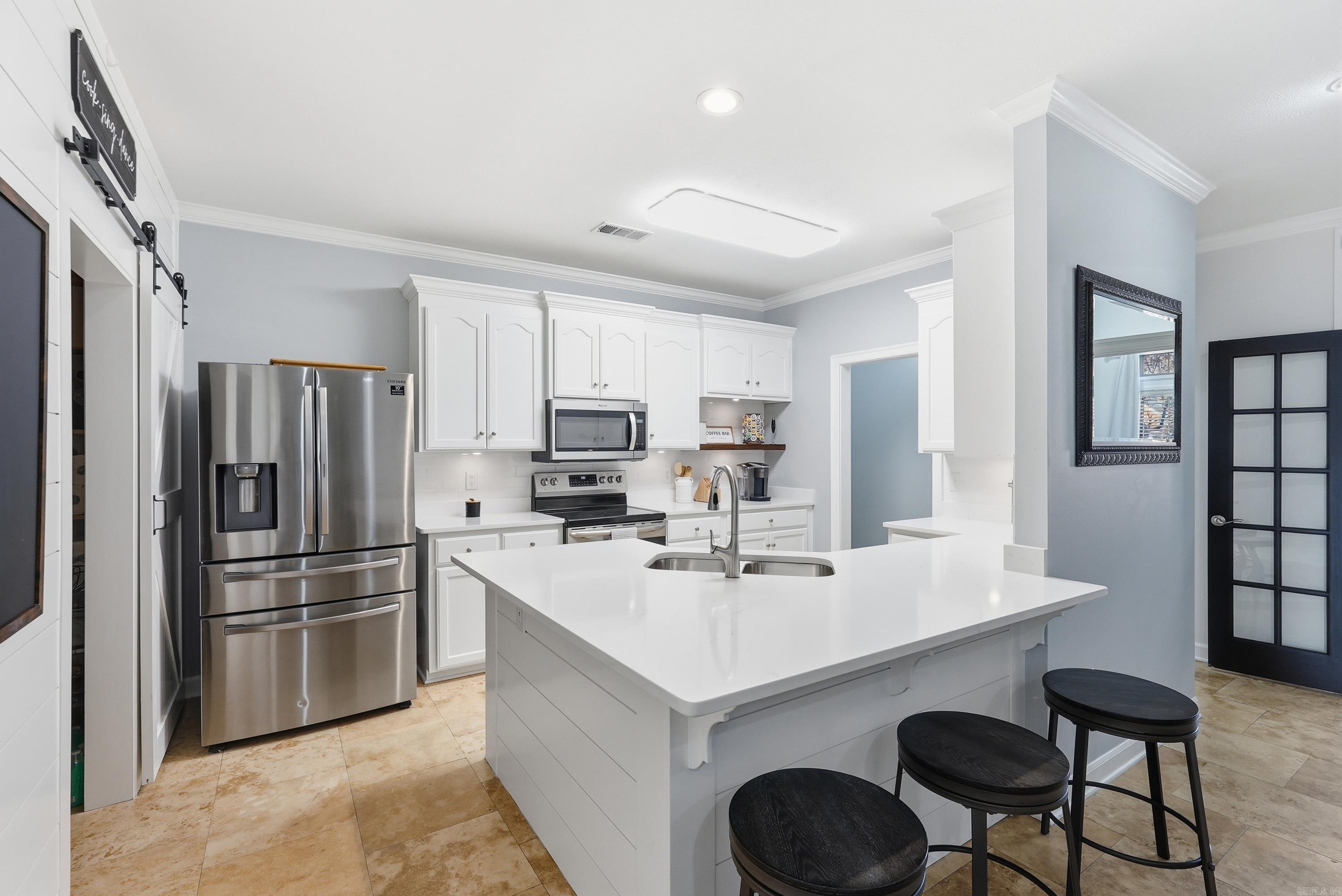 SOUTH WIND - Residential