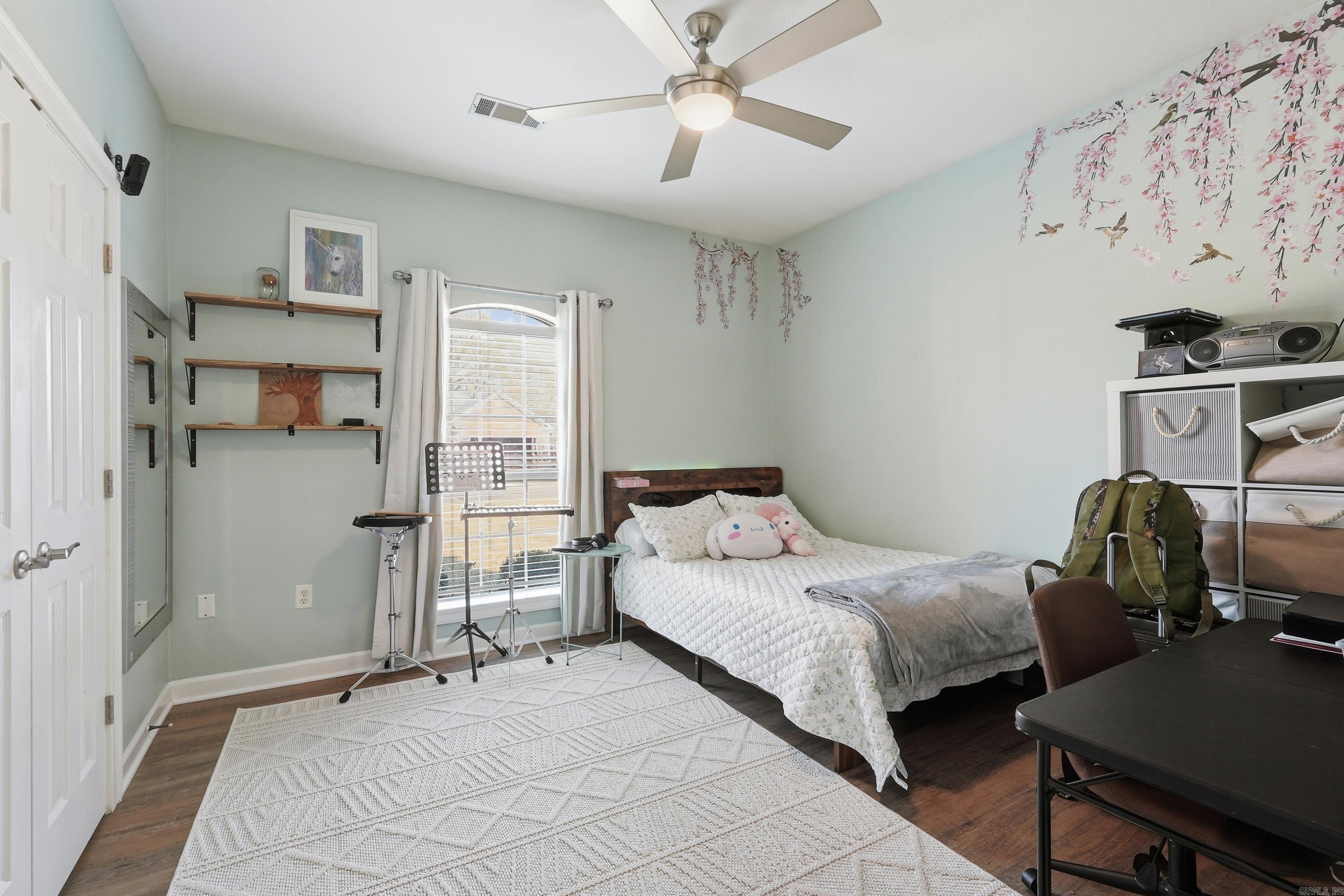 SOUTH WIND - Residential