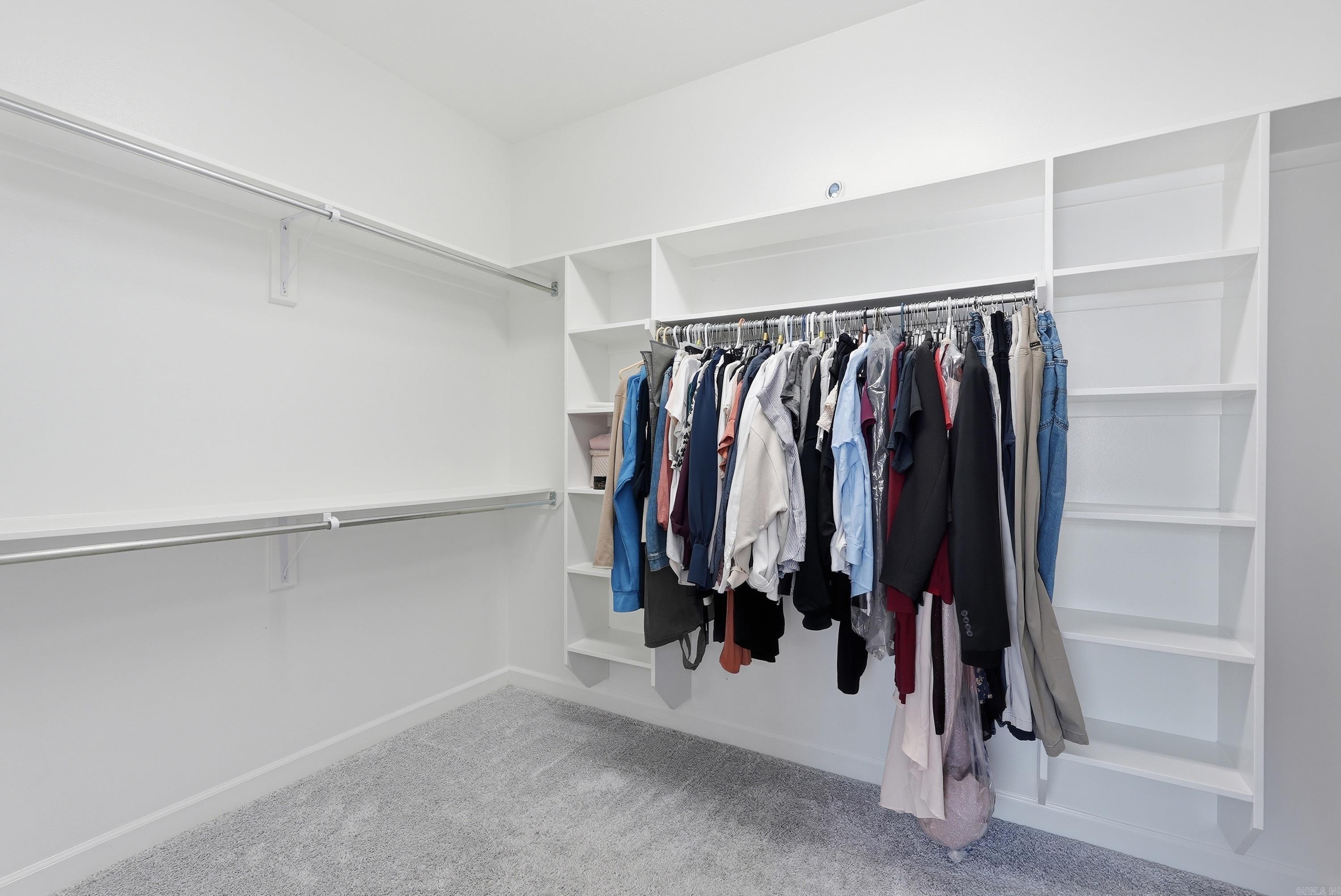 SOUTH WIND - Residential