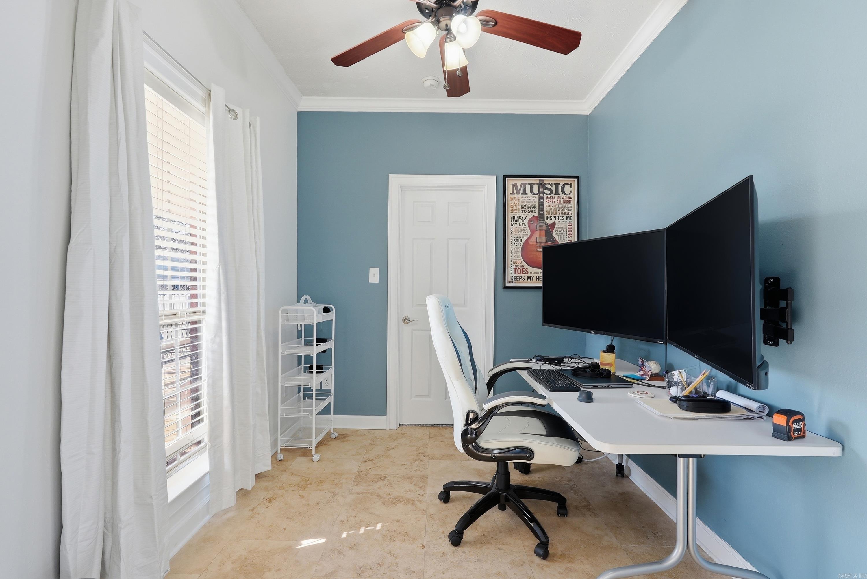 SOUTH WIND - Residential