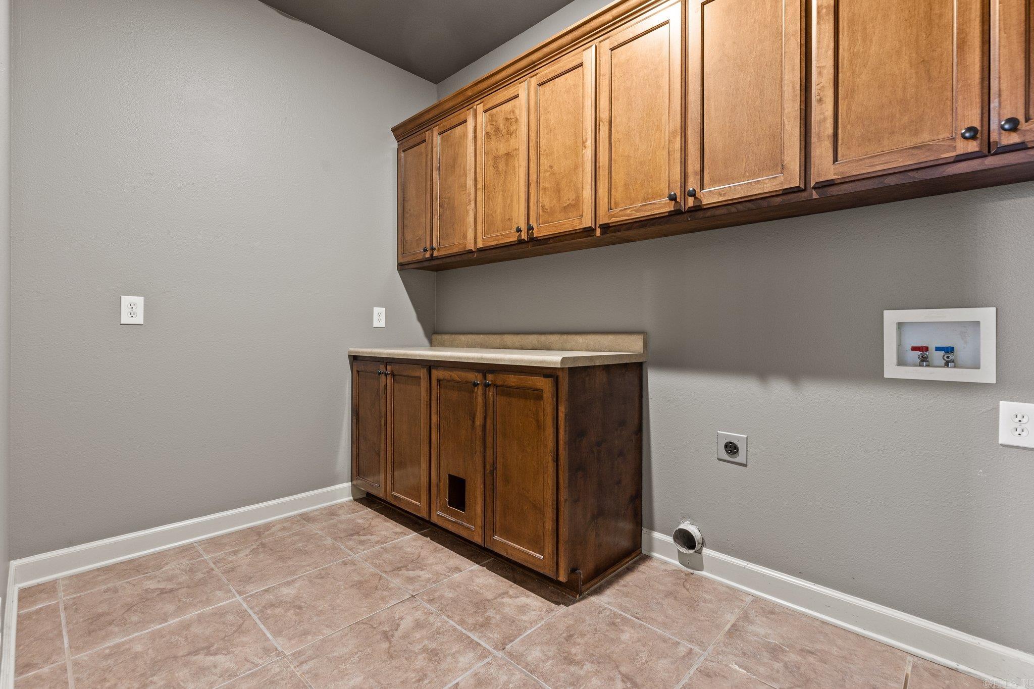 SHADOW CREEK - Residential