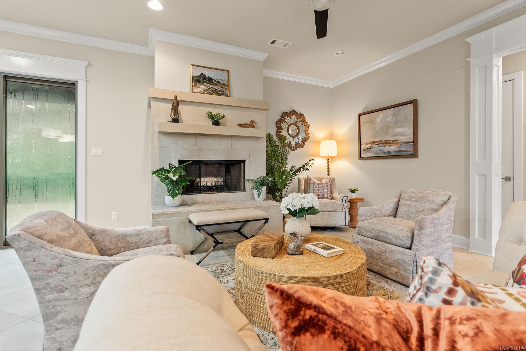 WOODLANDS EDGE - Residential