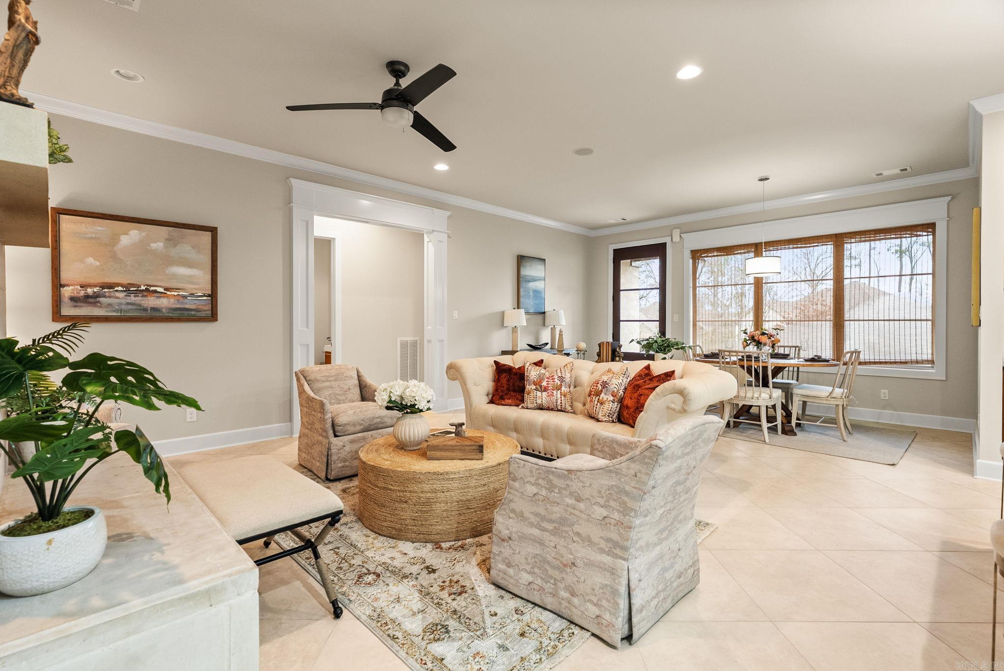 WOODLANDS EDGE - Residential