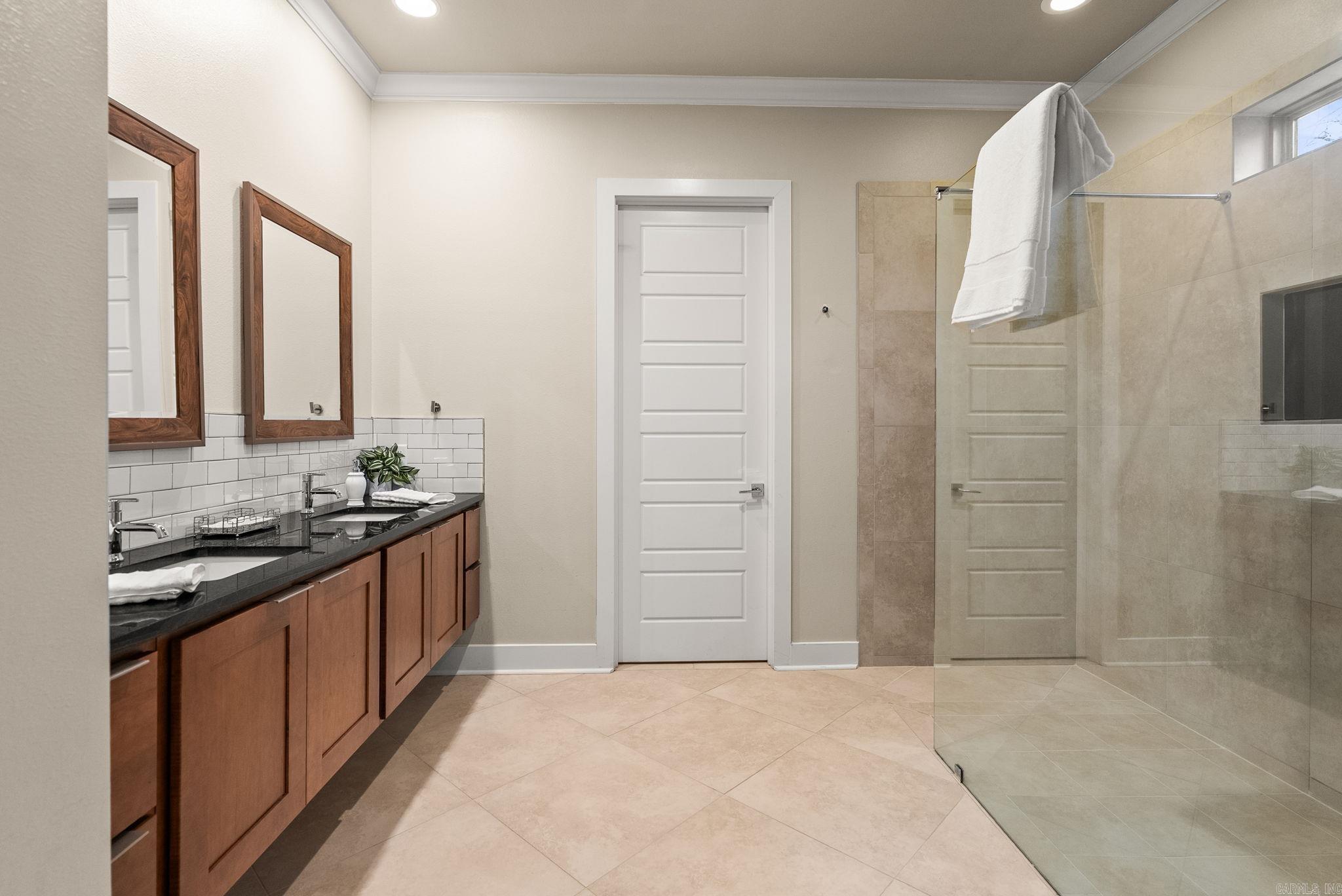 WOODLANDS EDGE - Residential