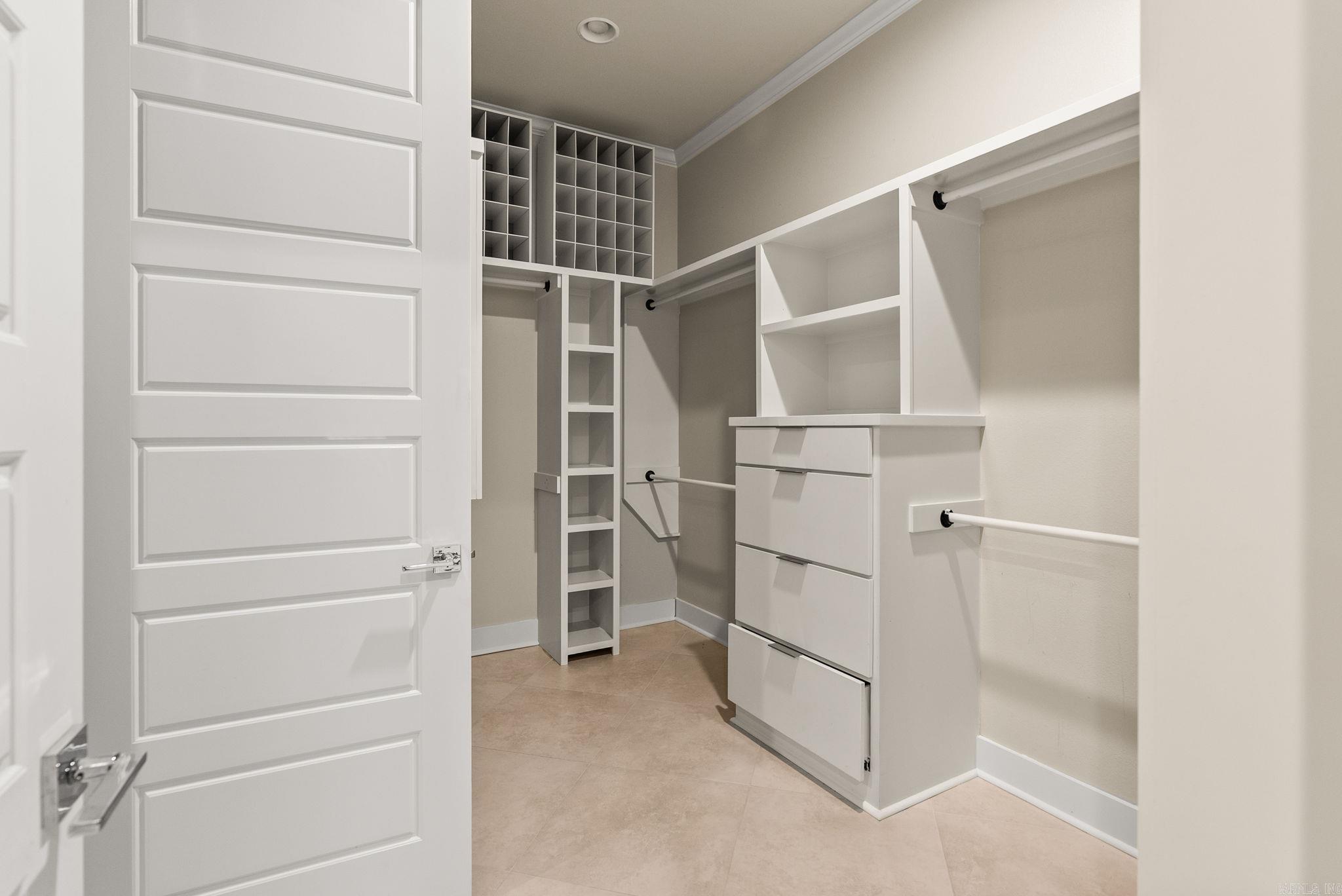 WOODLANDS EDGE - Residential