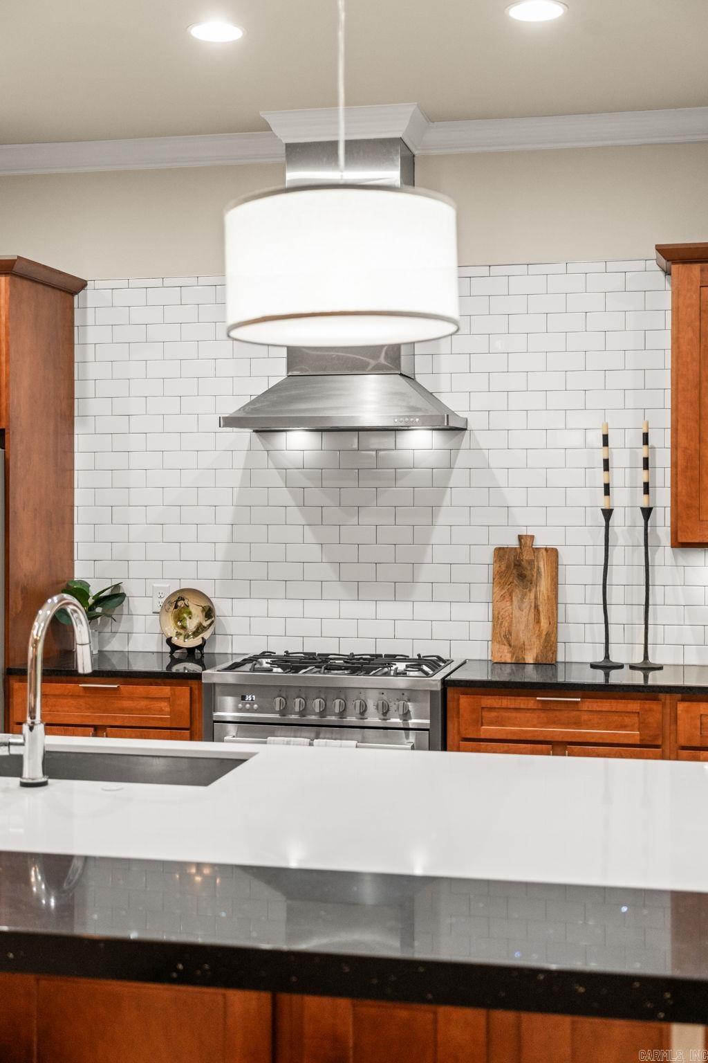 WOODLANDS EDGE - Residential