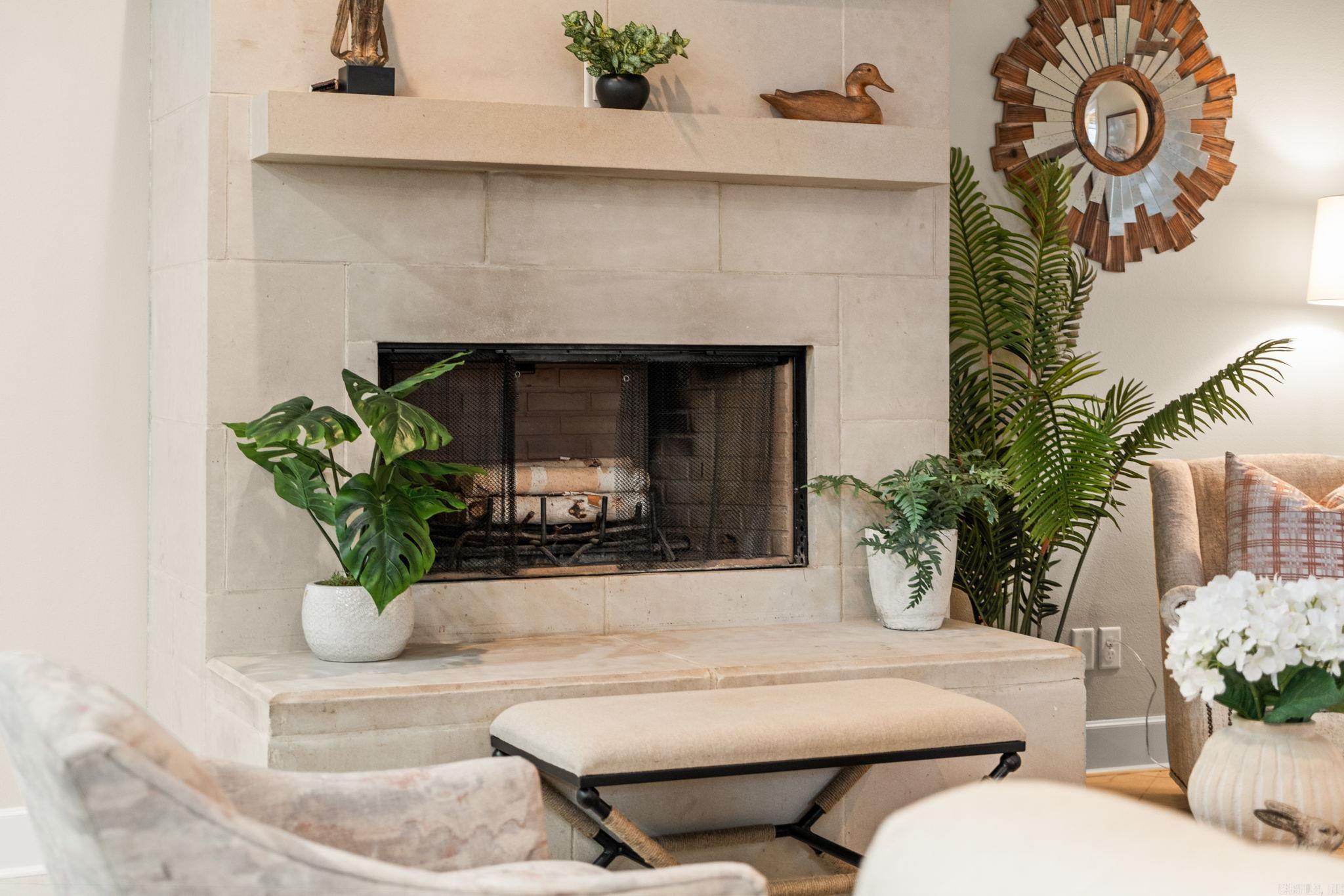 WOODLANDS EDGE - Residential