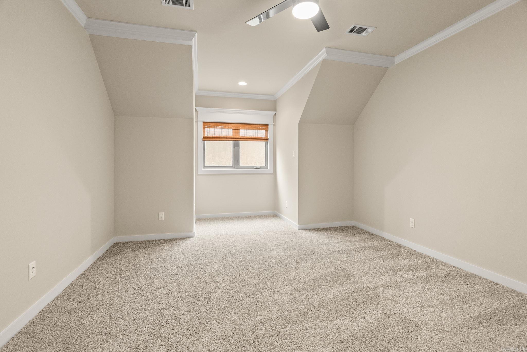 WOODLANDS EDGE - Residential