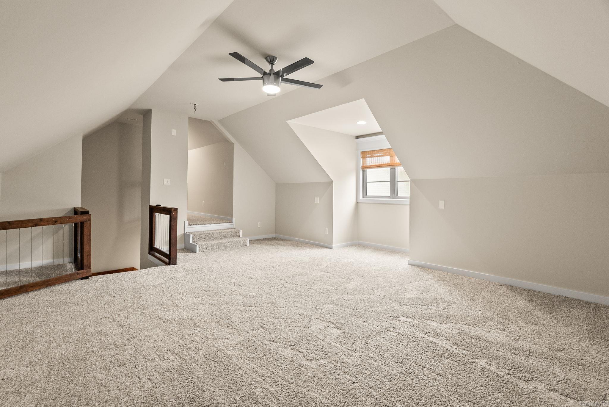 WOODLANDS EDGE - Residential