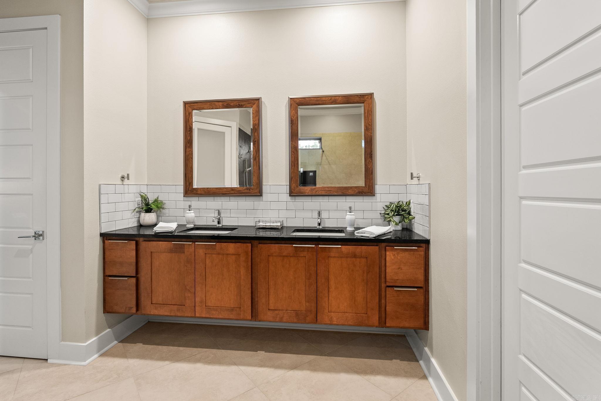 WOODLANDS EDGE - Residential