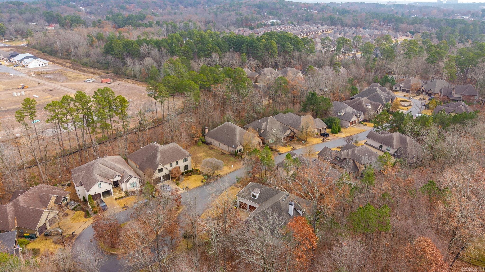 WOODLANDS EDGE - Residential