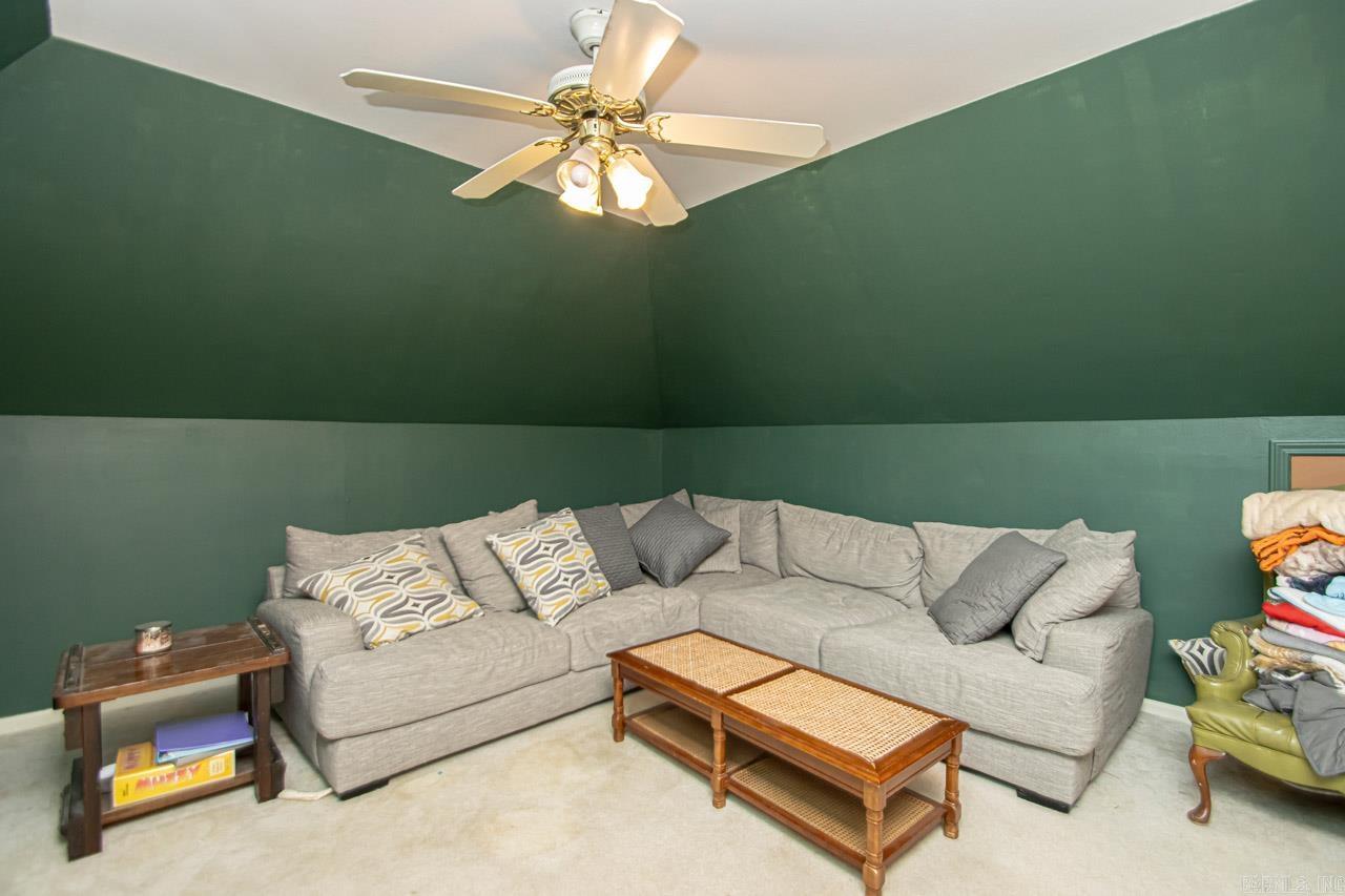 ST CHARLES ADDN - Residential