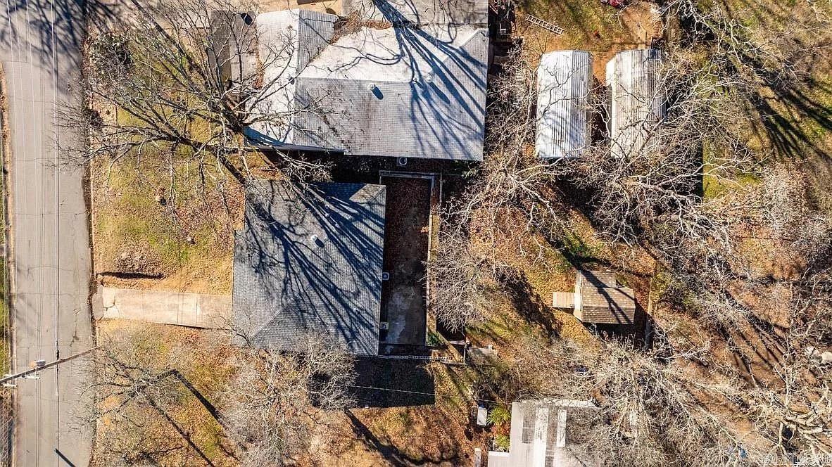 LONGVIEW - Residential