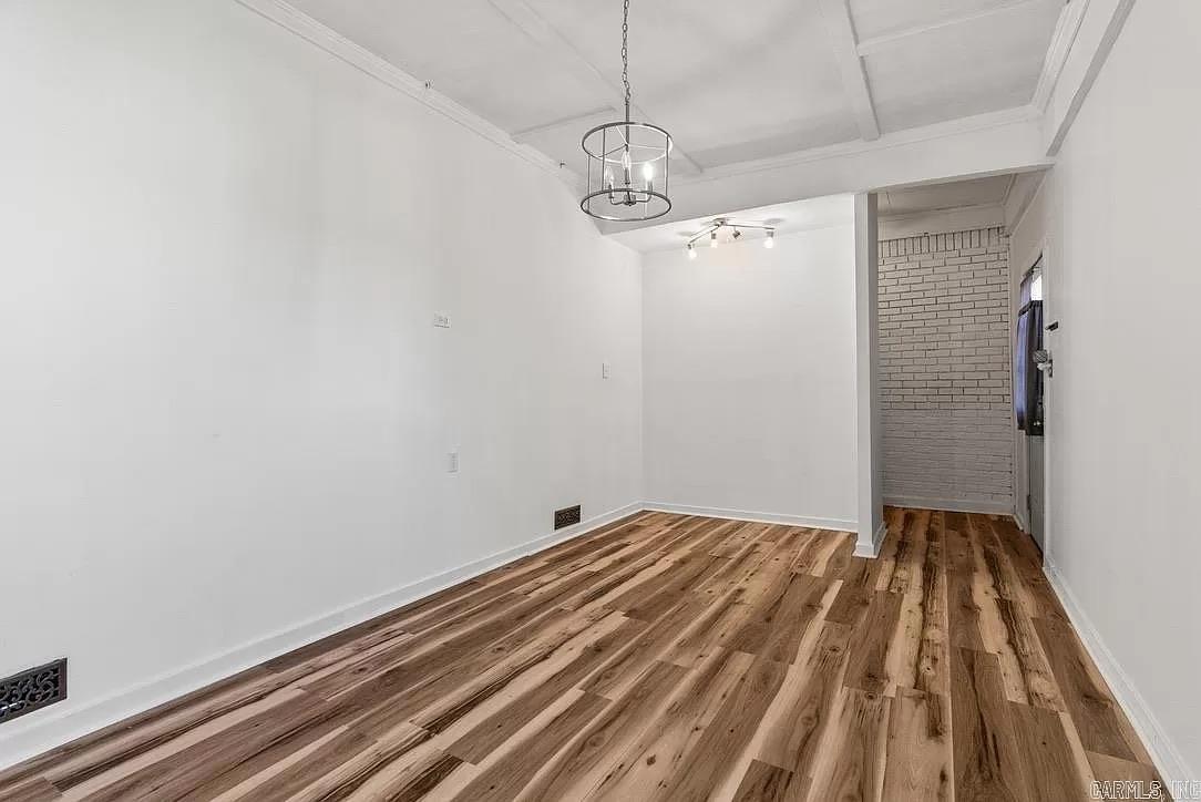 LONGVIEW - Residential