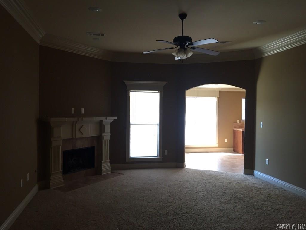 COUNTRY CLUB OF ARK THE - Residential Lease