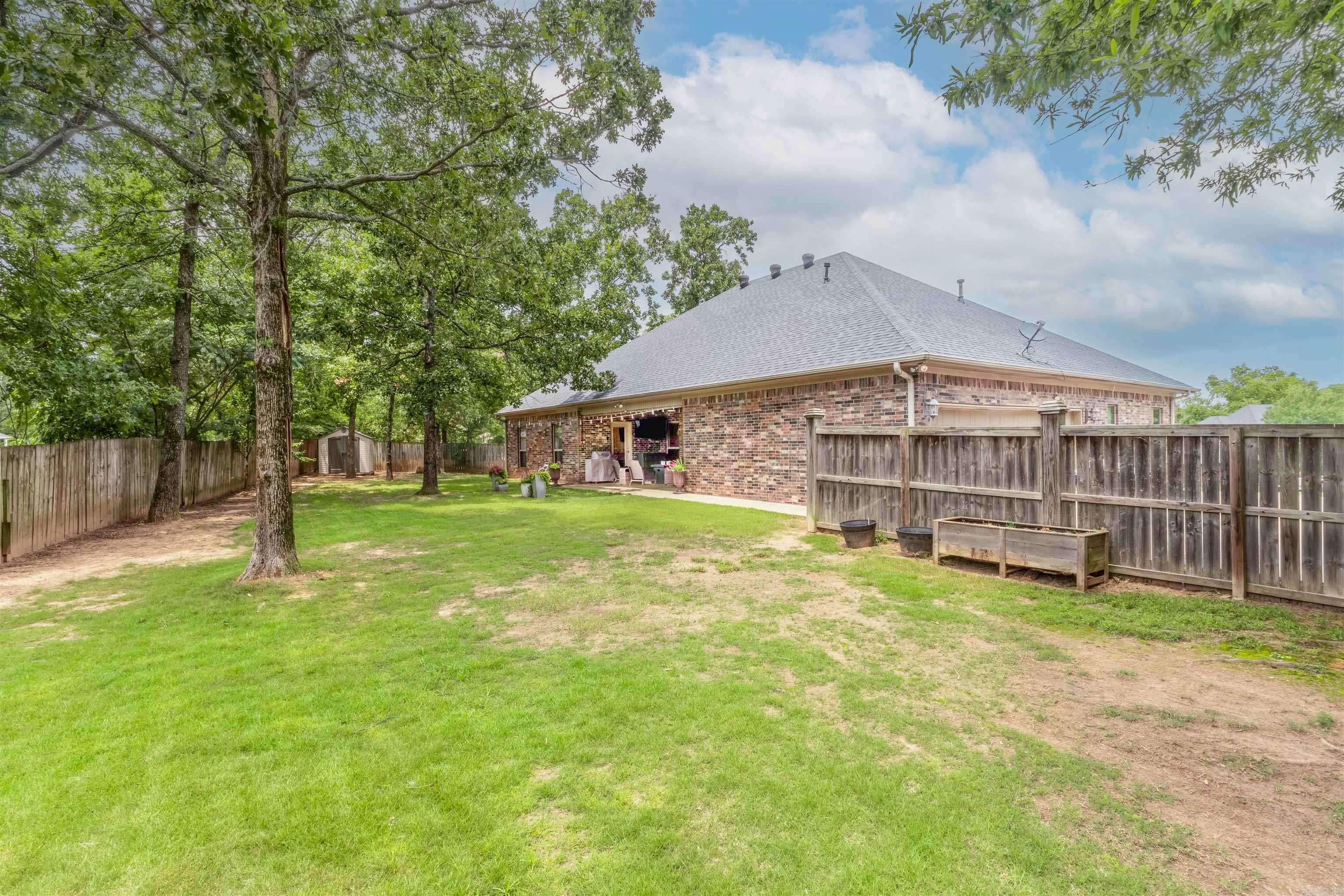 SOUTH SHORE ADDN - Residential