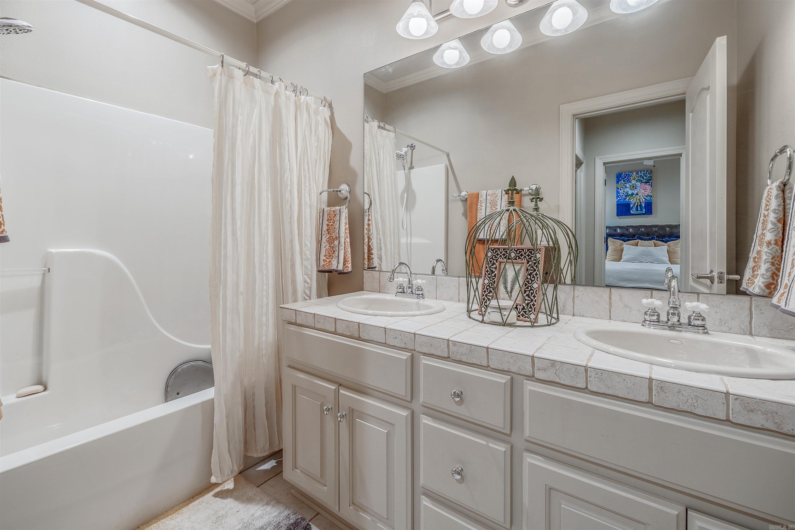 SOUTH SHORE ADDN - Residential