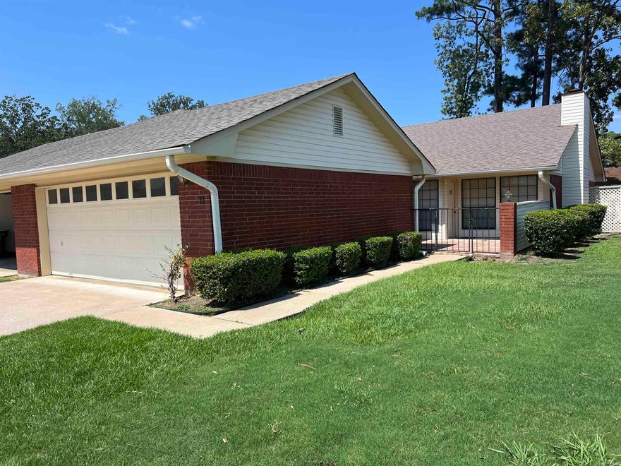 This well maintained condo features two bedroom and two full baths, kitchen, and living and dining room combo.  This home has newer hvac and newer water heater.  Don't miss out on this great opportunity!  Summerset is restricted to 55 years of age and above.