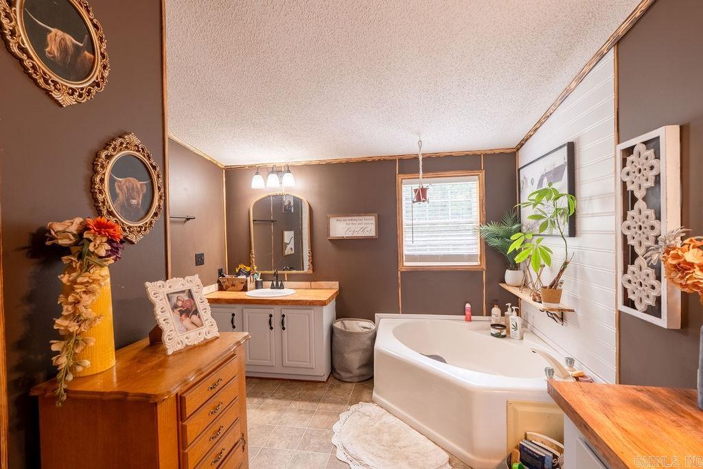 ROSE BUD OUTLOTS - Residential