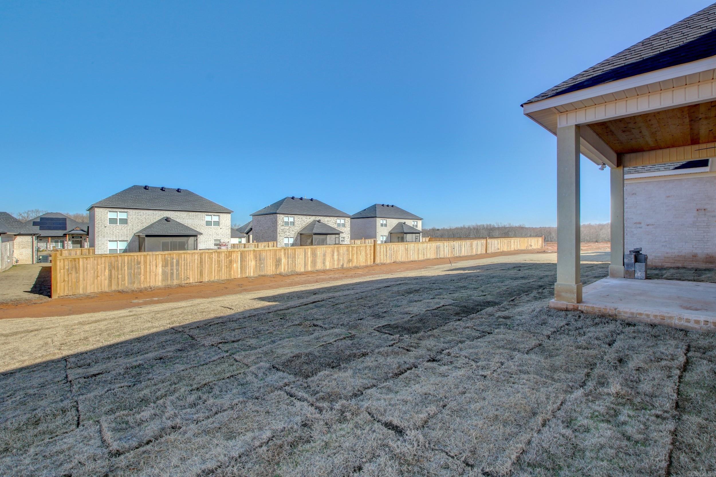 COUNTRY CLUB OF ARK THE - Residential