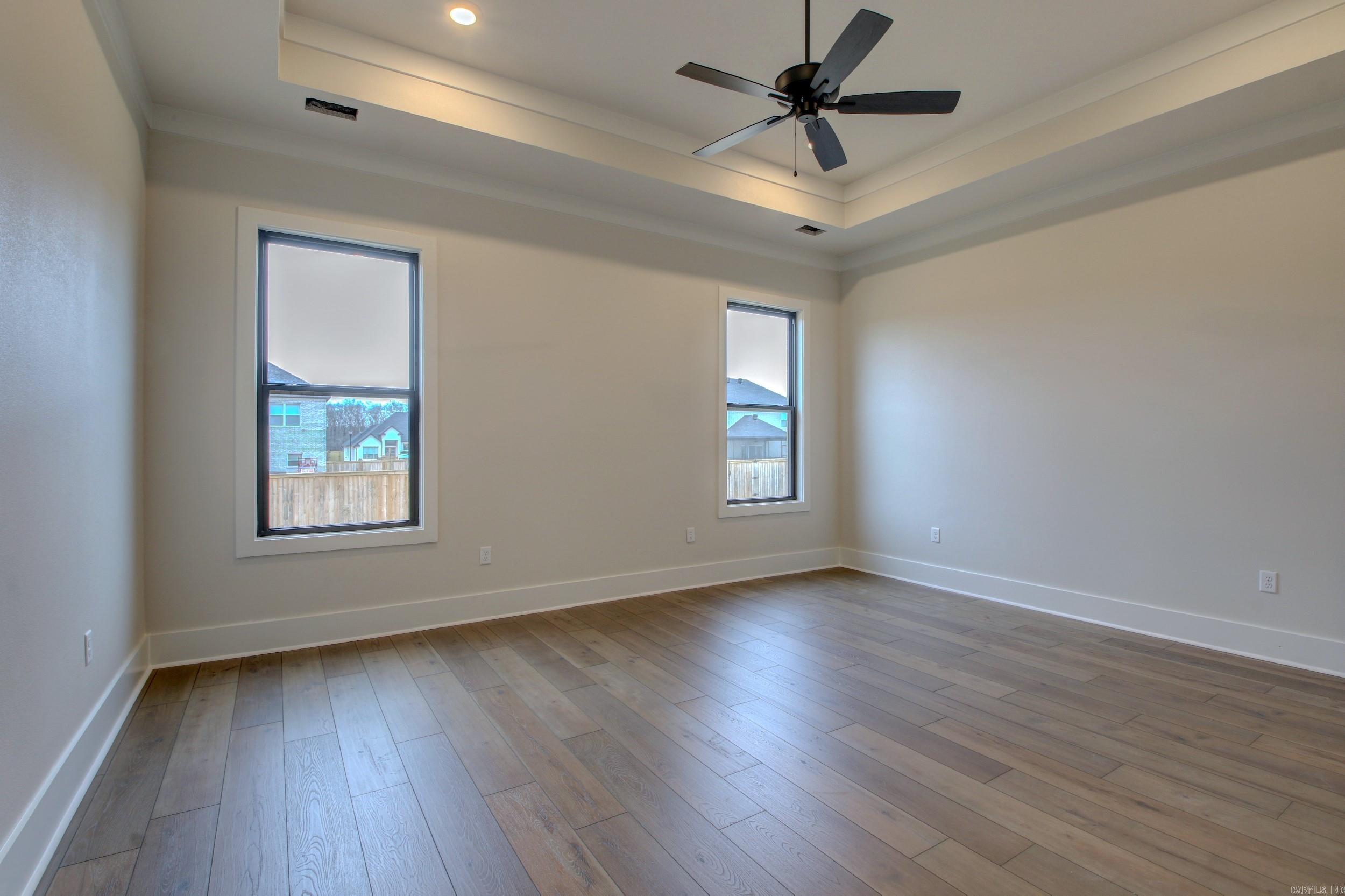 COUNTRY CLUB OF ARK THE - Residential