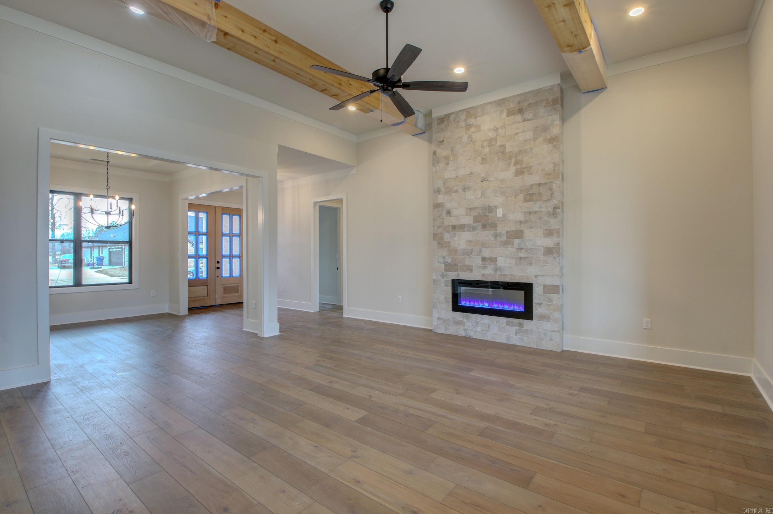 COUNTRY CLUB OF ARK THE - Residential