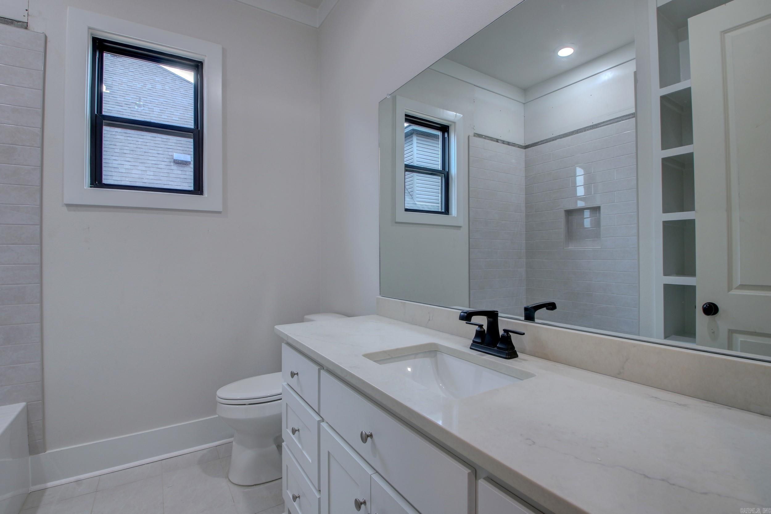 COUNTRY CLUB OF ARK THE - Residential