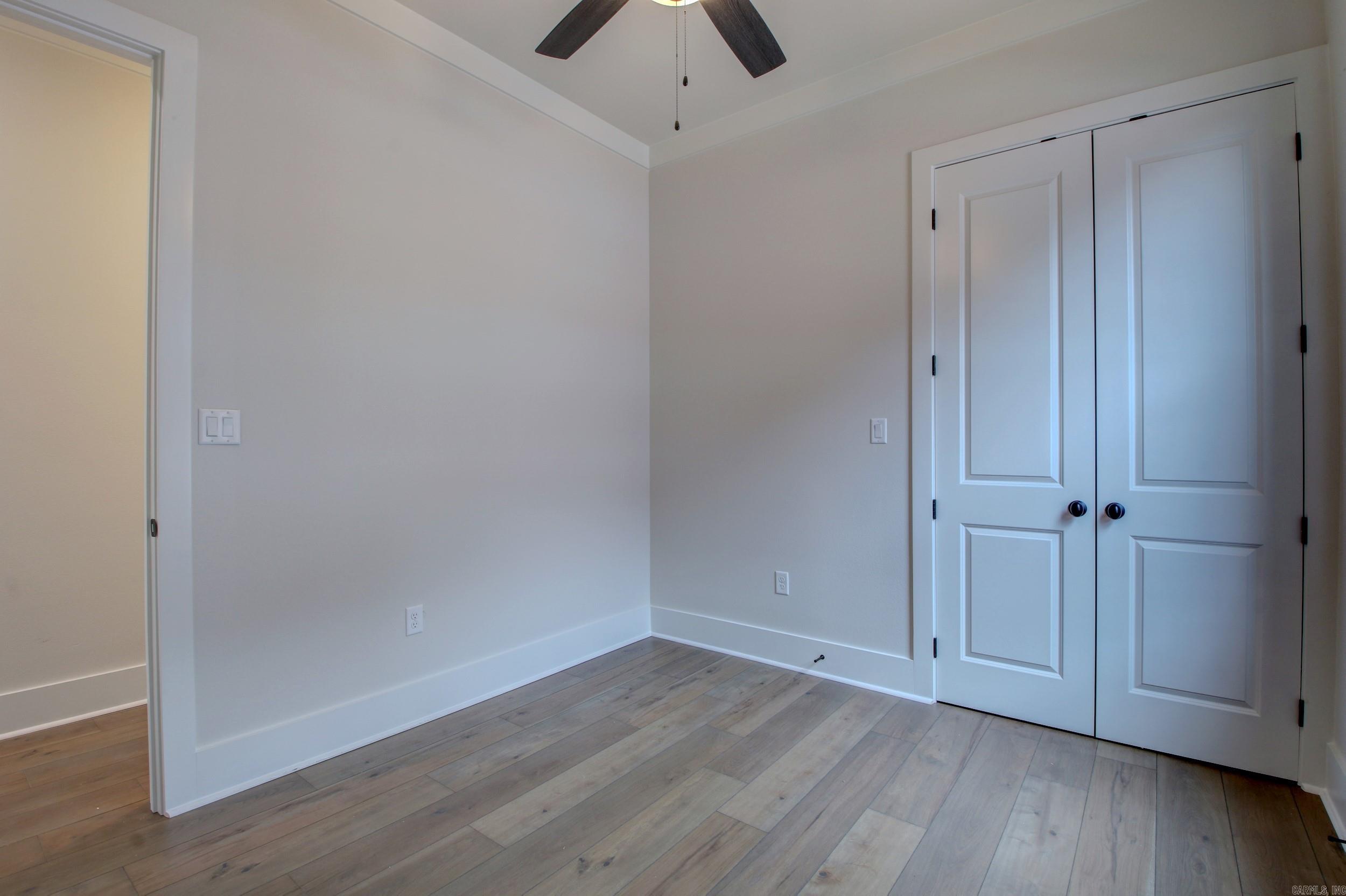 COUNTRY CLUB OF ARK THE - Residential