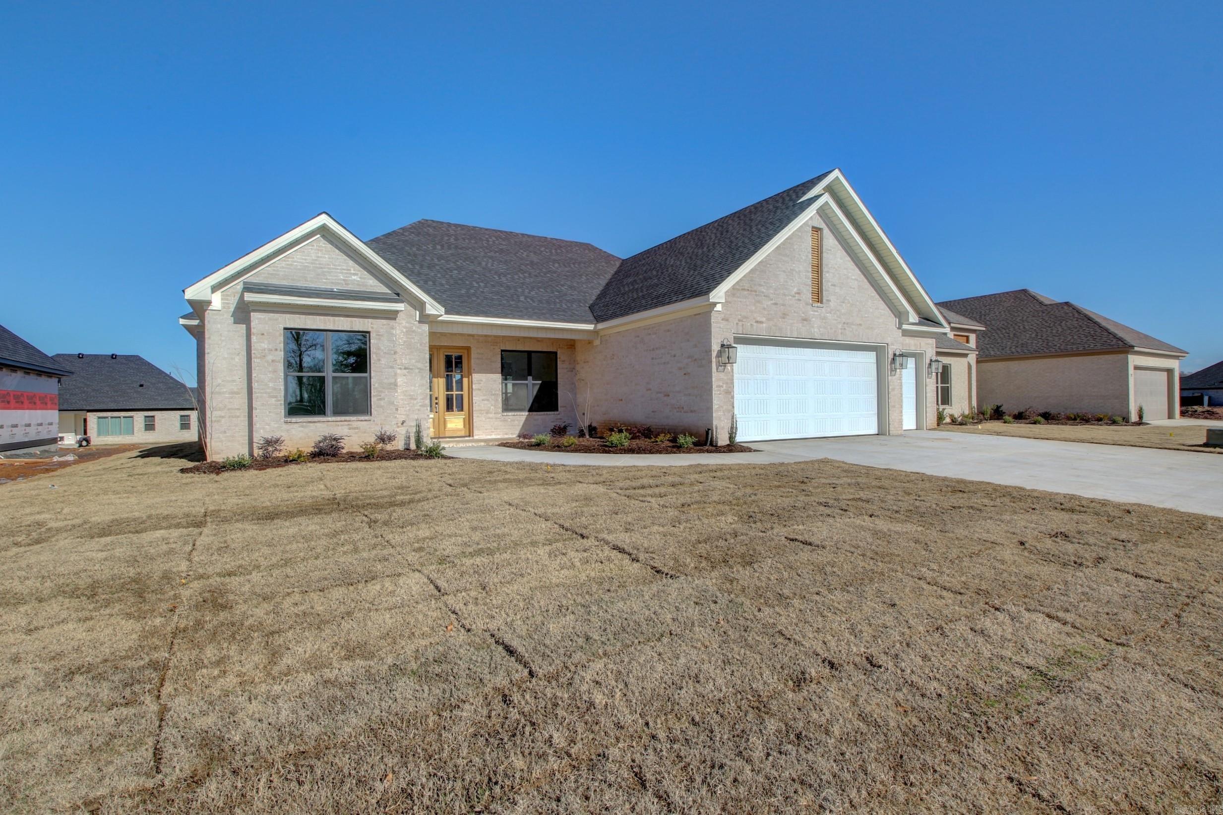 COUNTRY CLUB OF ARK THE - Residential