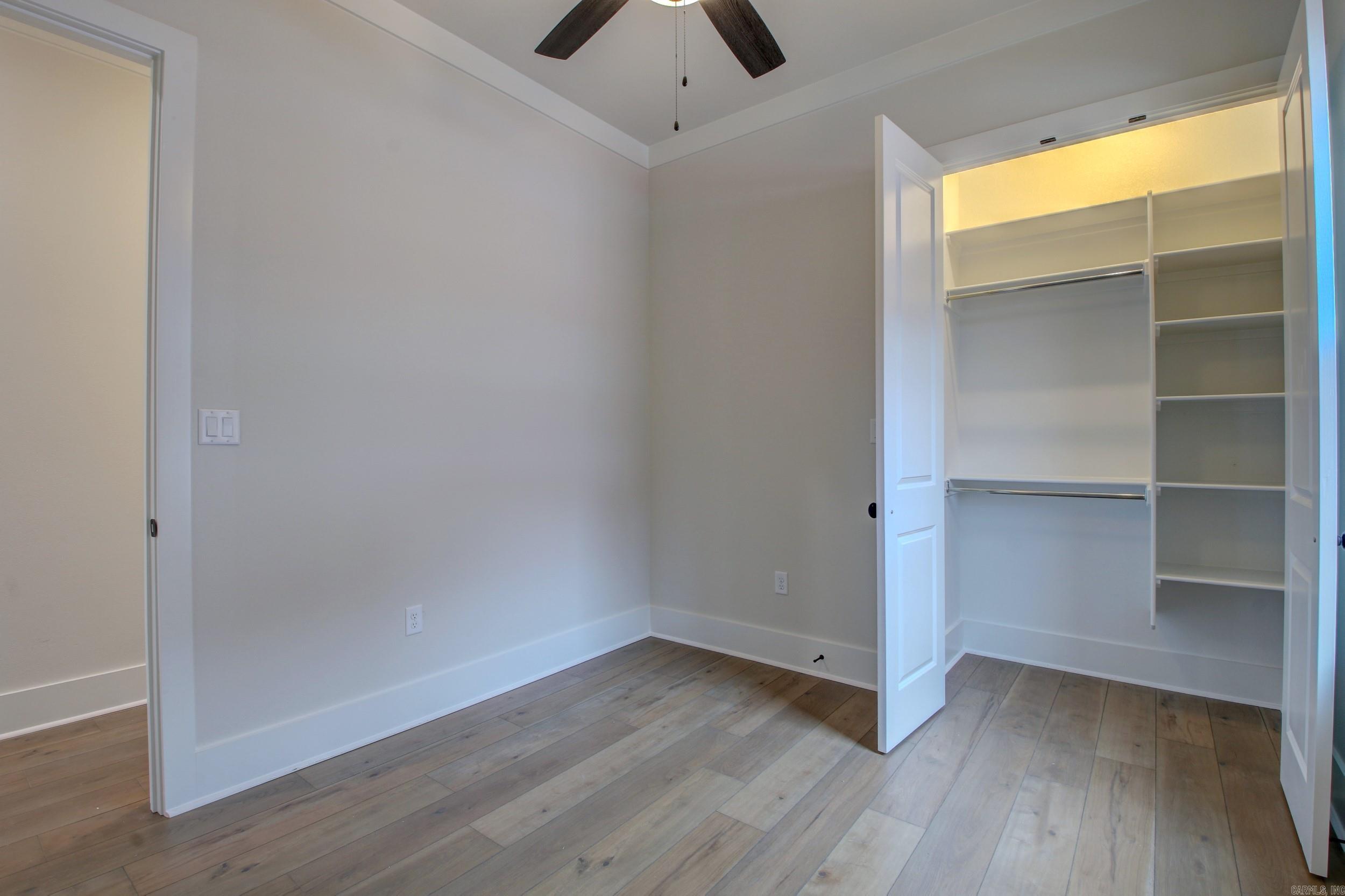 COUNTRY CLUB OF ARK THE - Residential