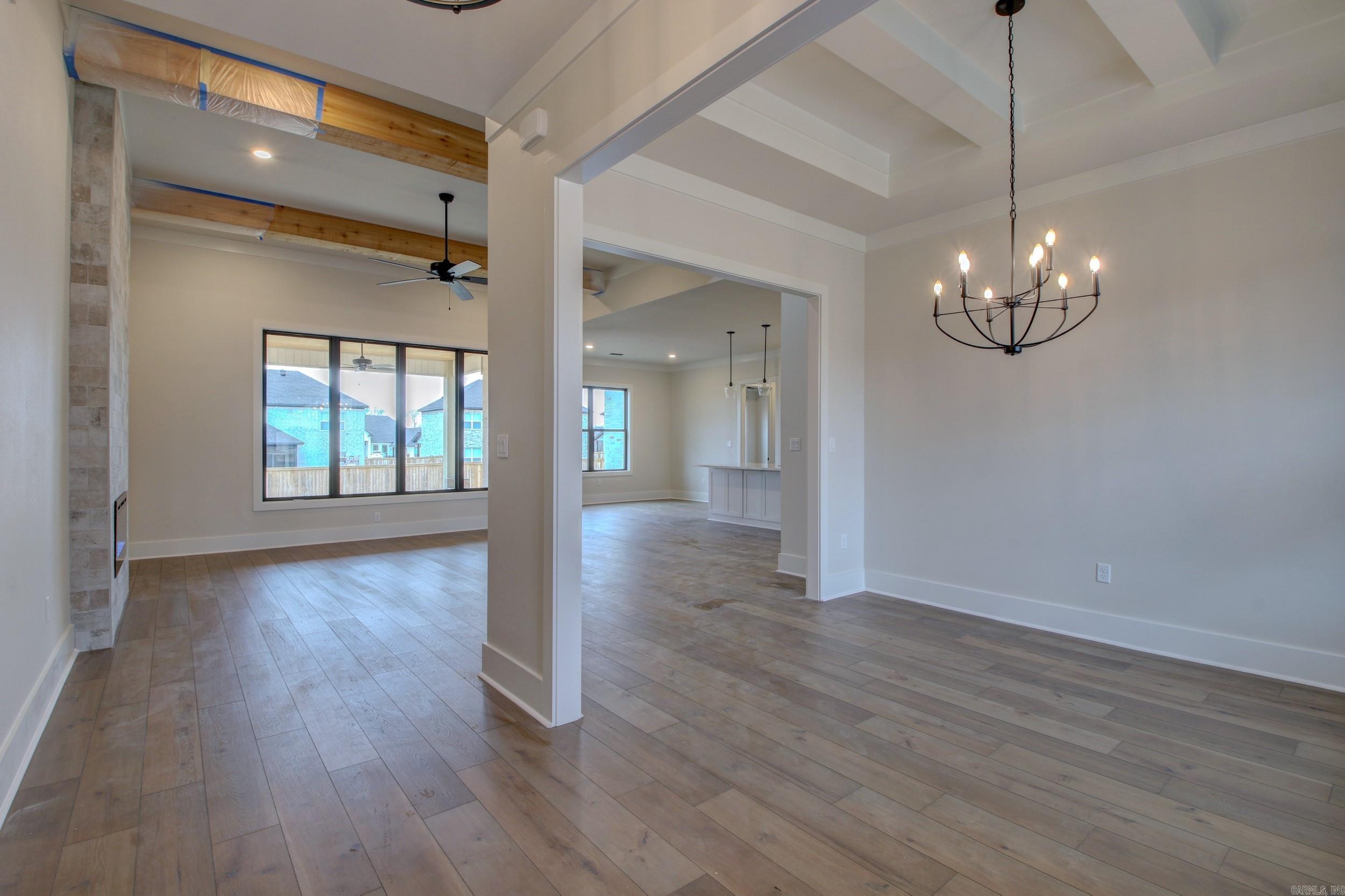 COUNTRY CLUB OF ARK THE - Residential