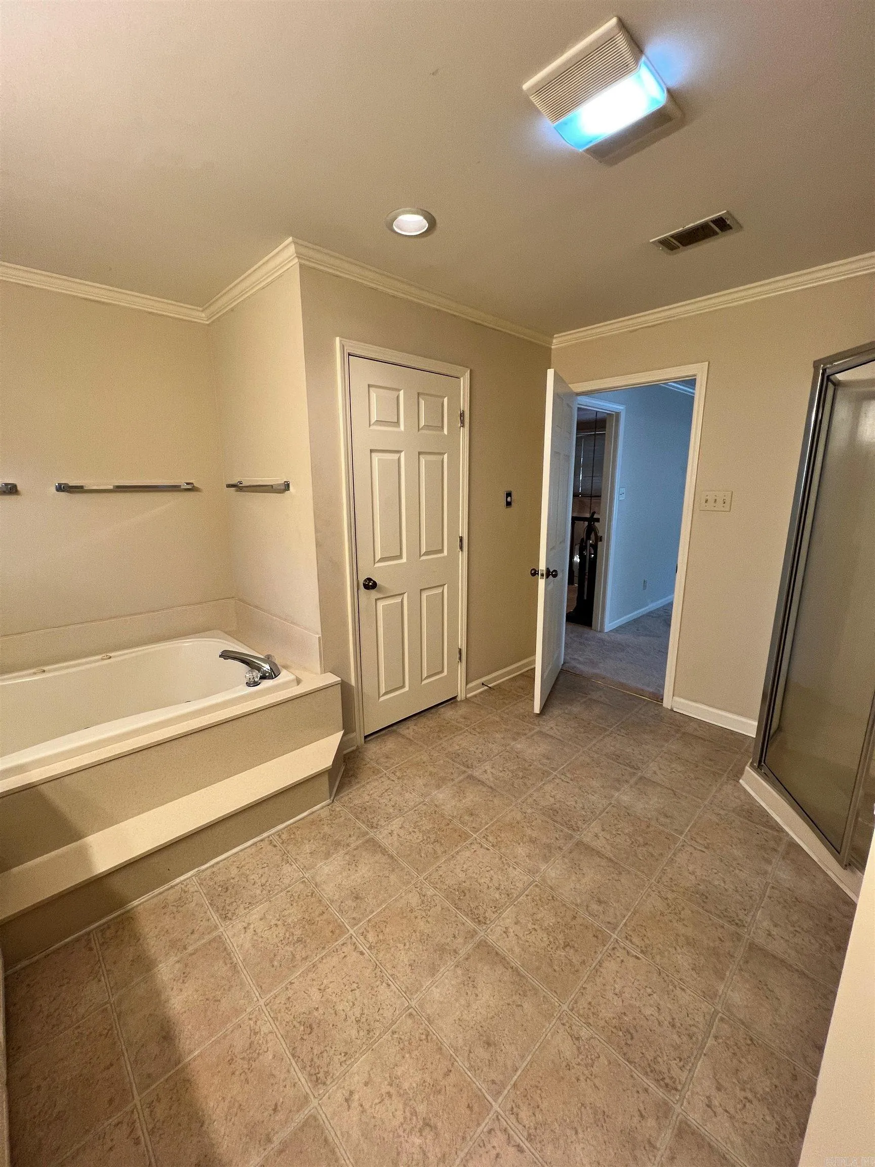 Little Rock, Arkansas 72211, United States, 5 Bedrooms Bedrooms, ,4 BathroomsBathrooms,Residential,Active,176763