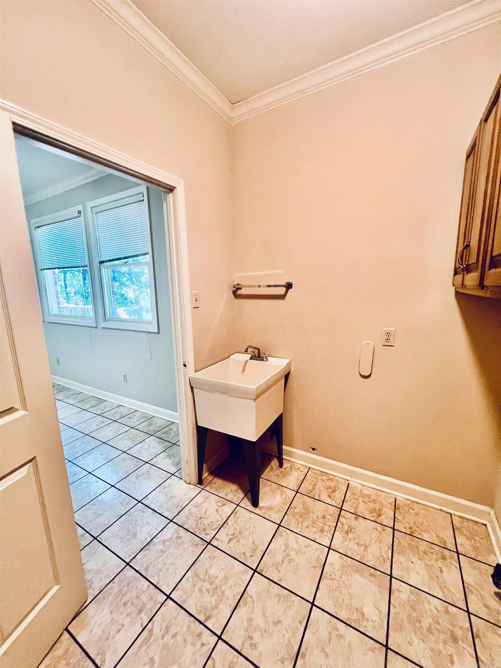 Little Rock, Arkansas 72211, United States, 5 Bedrooms Bedrooms, ,4 BathroomsBathrooms,Residential,Active,176763