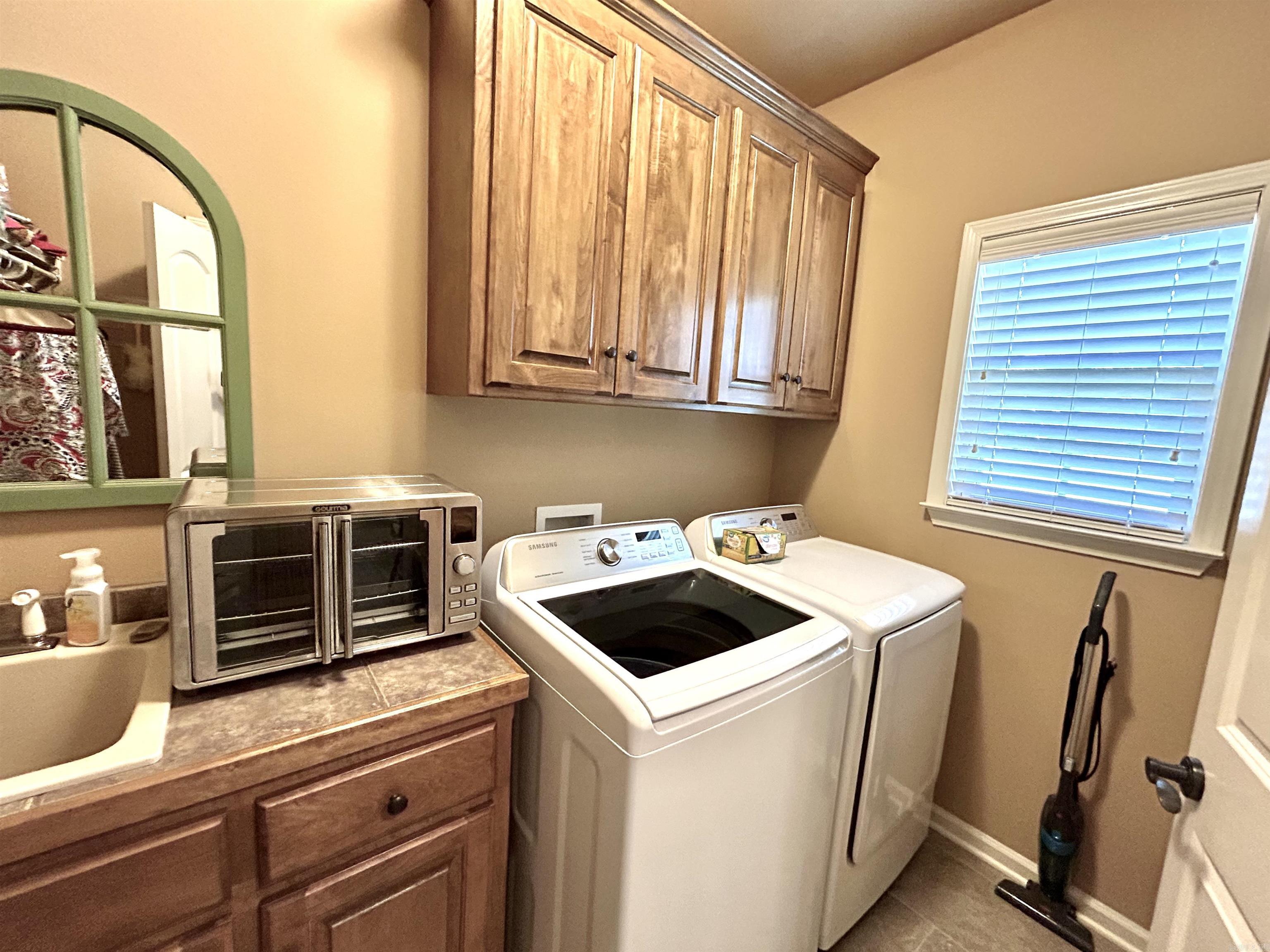 WELLINGTON POINTE ANNEX - Residential